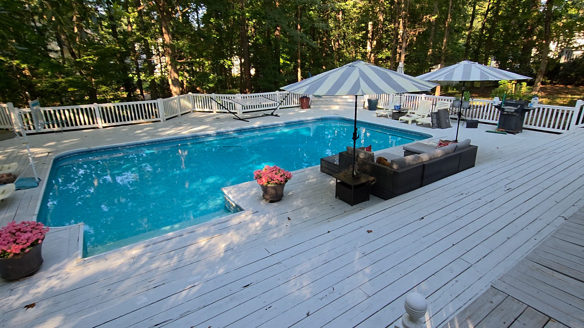 I should have gotten this sectional YEARS AGO... I'll be using it all year. 

#LTKSeasonal #LTKStyleTip #LTKHome