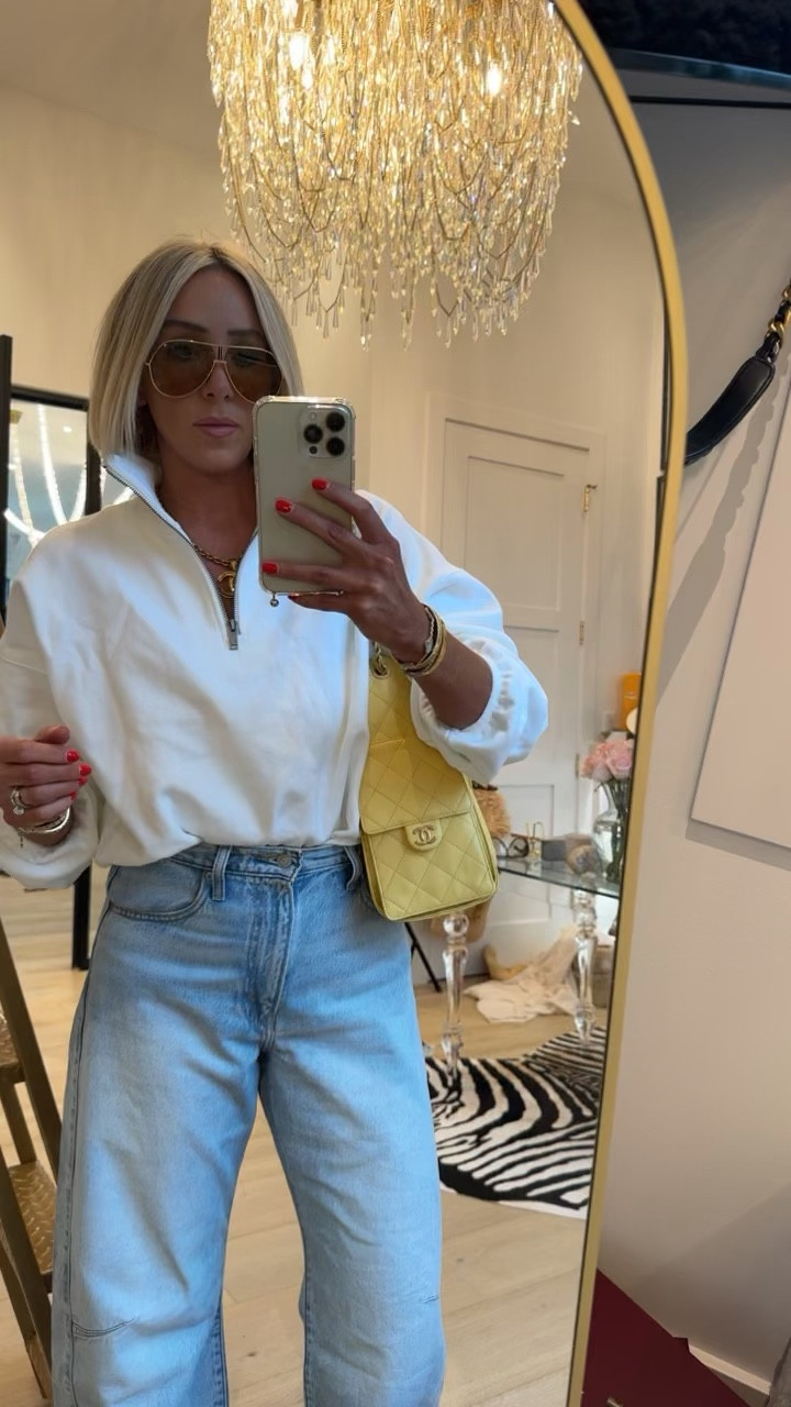 Perfect casual spring look from Target 😍😍😍 medium in top and size up to 6 in denim 