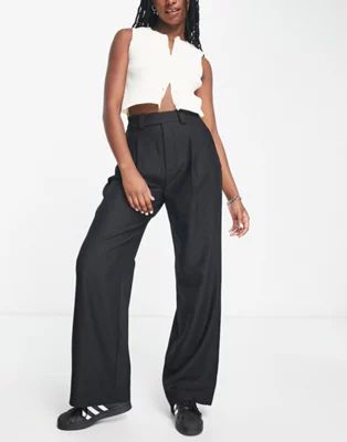 Stradivarius tailored dad trouser with button detail in black | ASOS (Global)