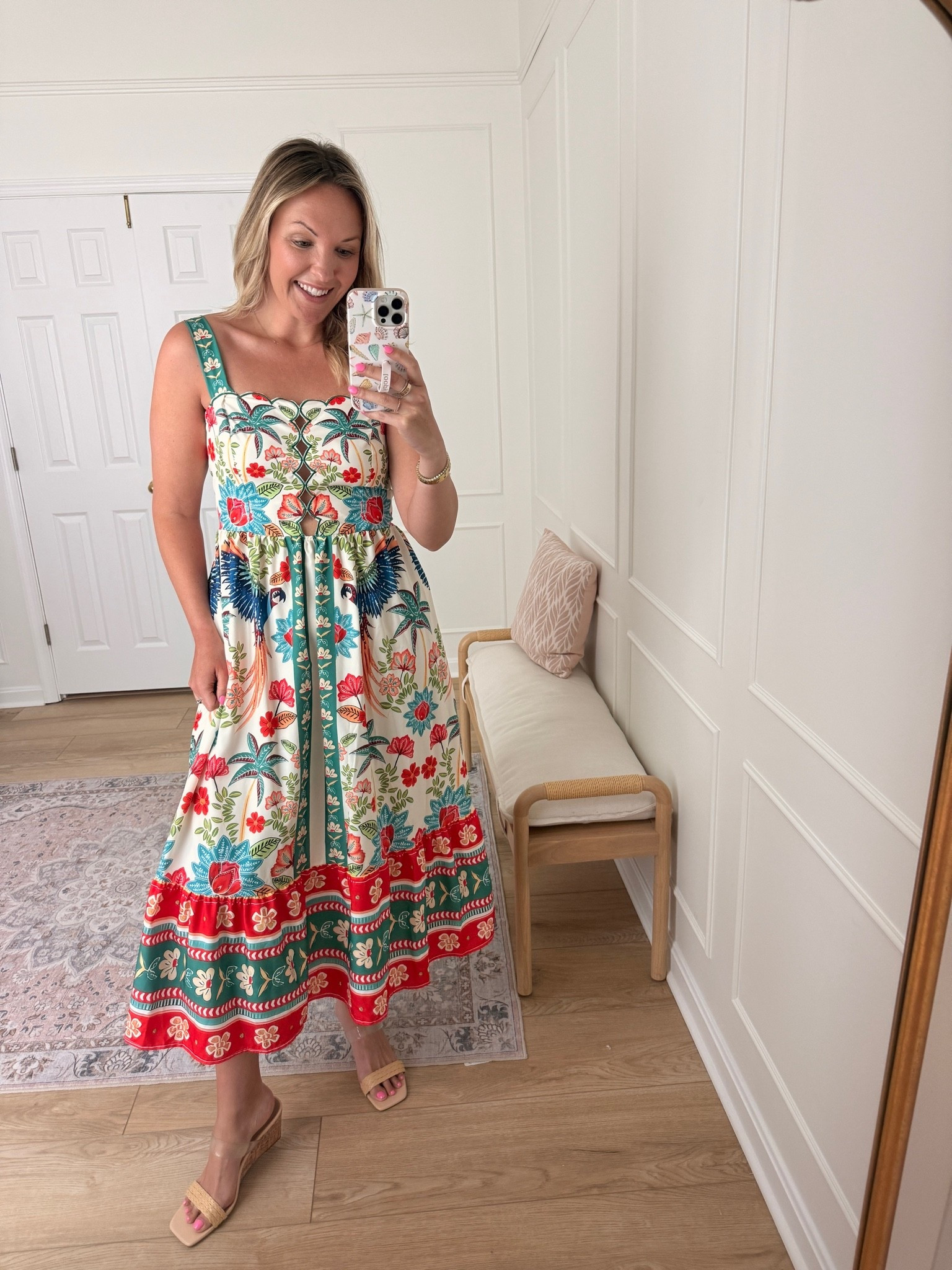 Vacation outfit - summer dress - wearing a med