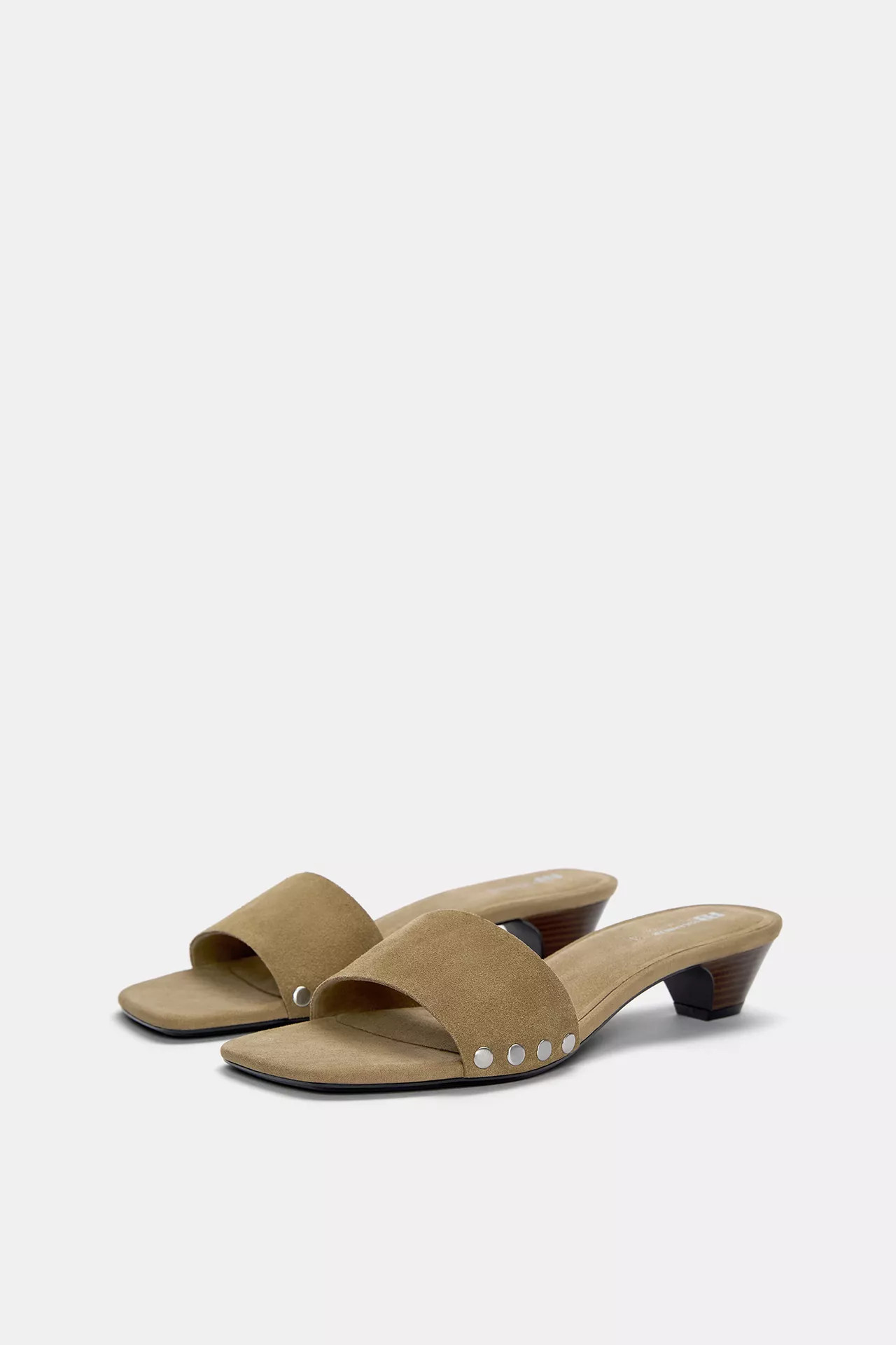 Studded leather heeled sandals | PULL and BEAR UK