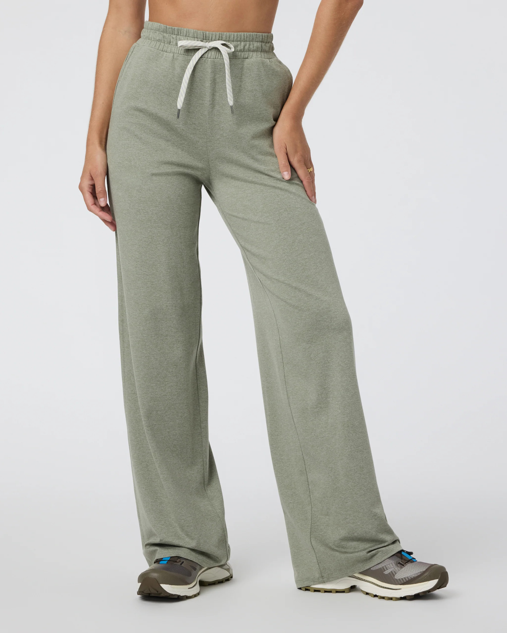 Halo Essential Wideleg Pant - Short | Laurel Heather | Vuori | Vuori Clothing (US & Canada)