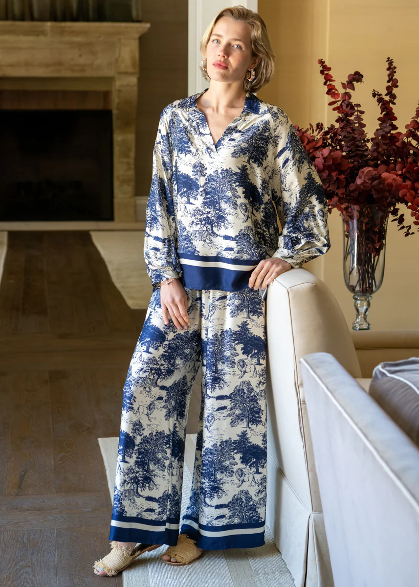 Duvay Jungle Print Pants - Navy | Benaar La