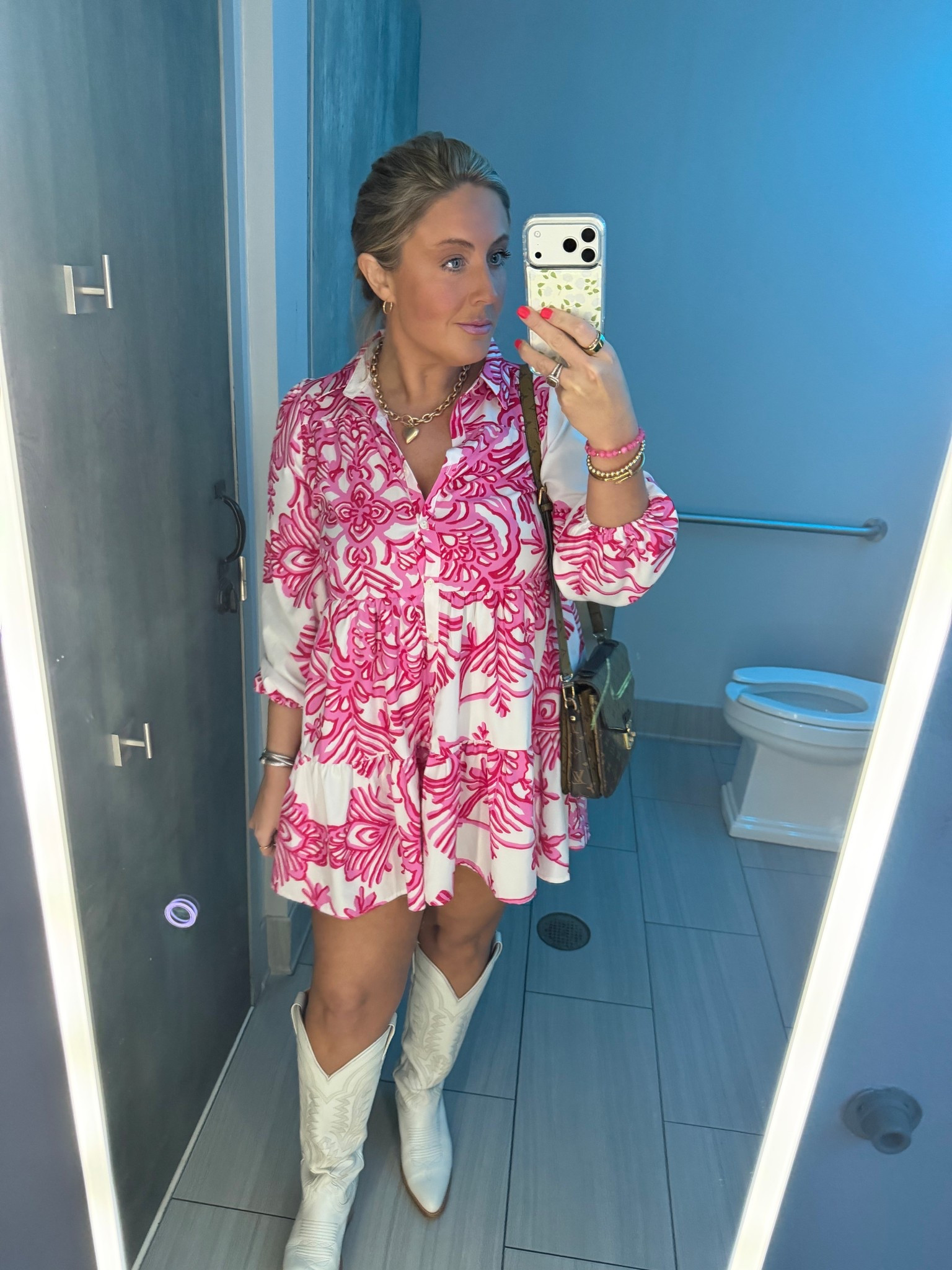 Valentines Day fit! 💘🛍️ #

#LTKdayinmylife #LTKMidsize #LTKValentine