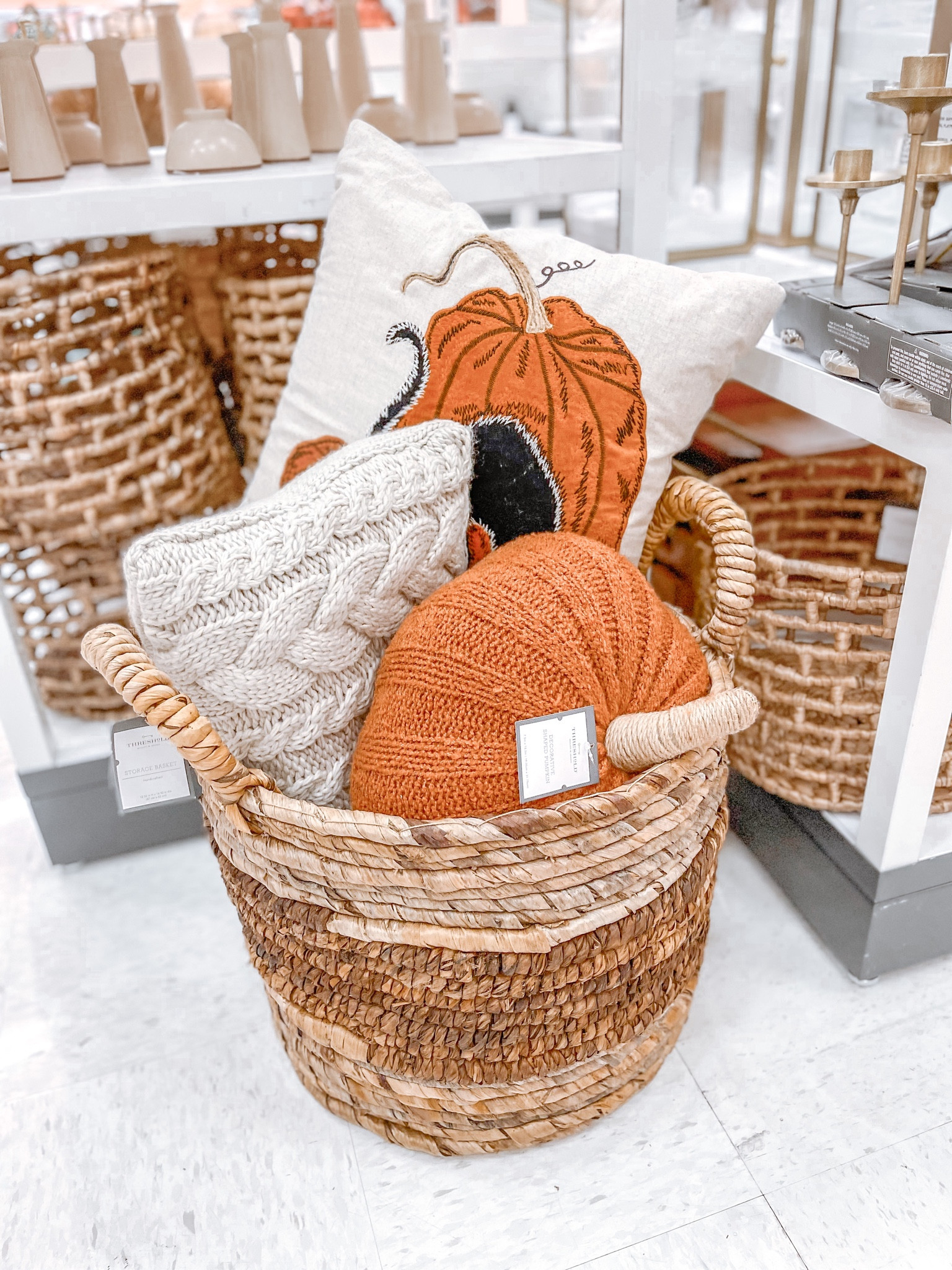 Pumpkin throw pillows? Yes, please! So cute! 

#LTKSeasonal #LTKhome #LTKstyletip