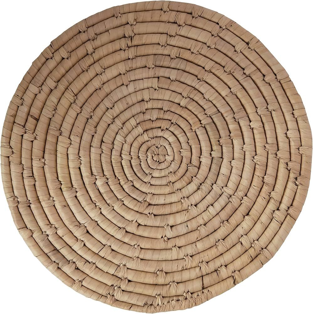 Creative Co-Op Round Hand-Woven Grass Placemat, Natural, 13.75 inches | Amazon (US)