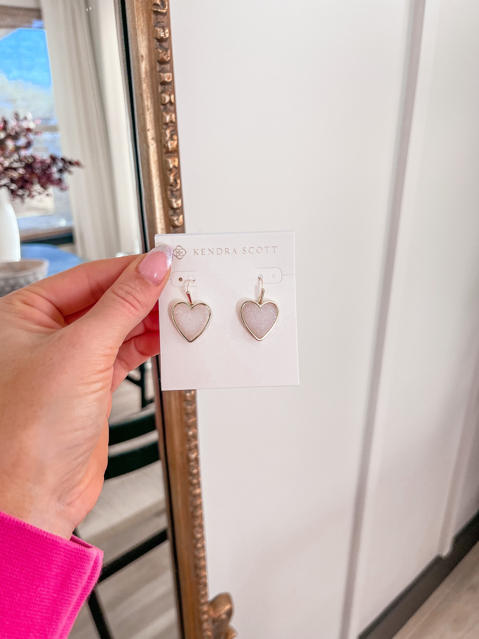 Such a cute Valentine’s Day gift for her! #KendraScott 

#LTKunder100 #LTKFind #LTKSeasonal