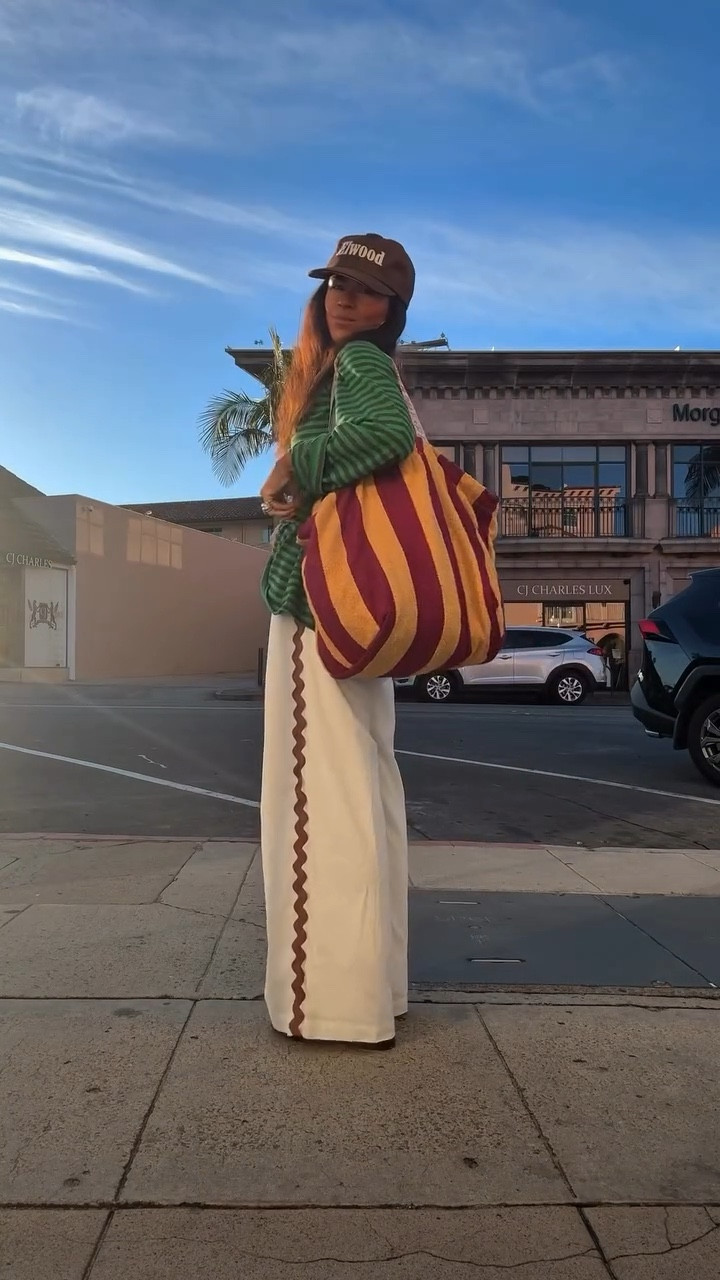 Can’t decide if I’m still at the beach or already in Colorado…So I guess I dressed for both. 😬

These pants are perfectly lined — not too heavy, not too light, and zero see-through worries. 🙌

Pants: XS
Shirt: small 

#LTKActive #LTKTravel #LTKootd