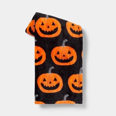 Jack-O-Lanterns Printed Plush Throw Blanket - Hyde & EEK! Boutique™ | Target