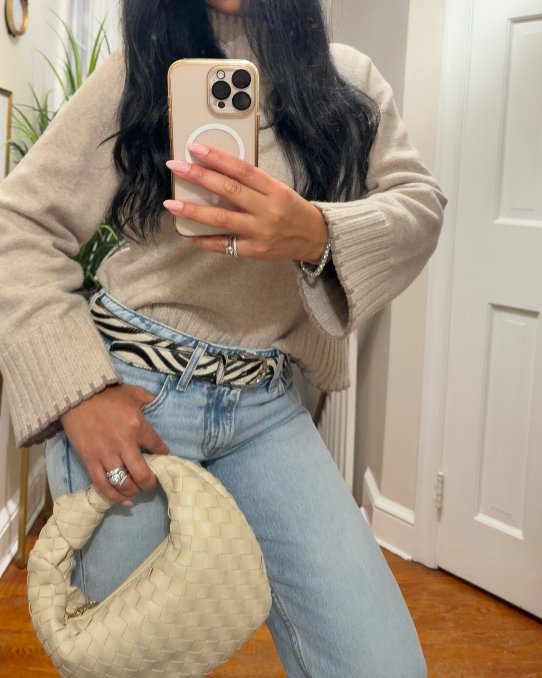 Simple fit for a cute night out! 

#LTKgrwm #LTKU #LTKHoliday