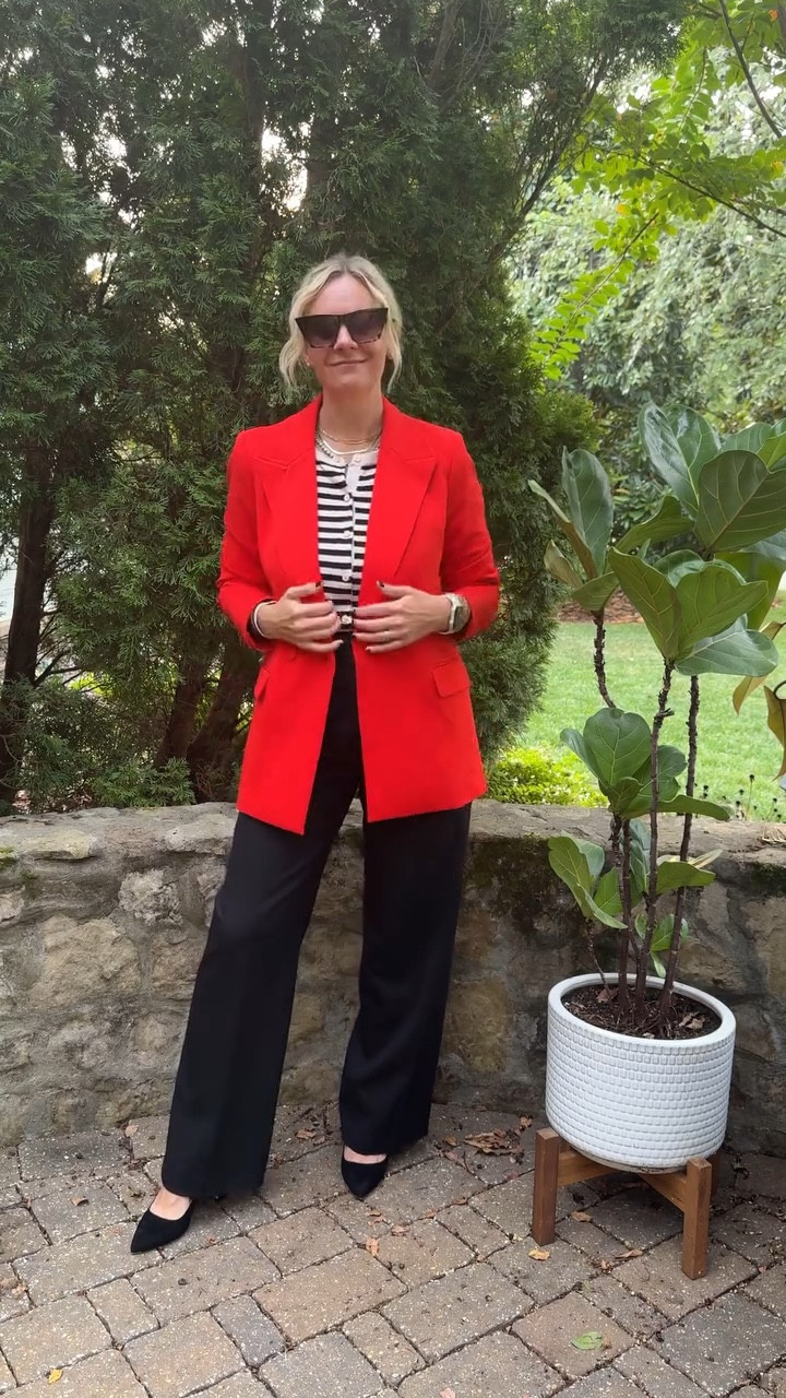 How to style a red blazer ❤️

#OOTD #StylingTips #PersonalStyling #effortlesstyle #WinterFashion #personalstylist #nashvillestylist #StyleOver40 #LTKVideo

#LTKWatchNow #LTKWorkwear #LTKHoliday