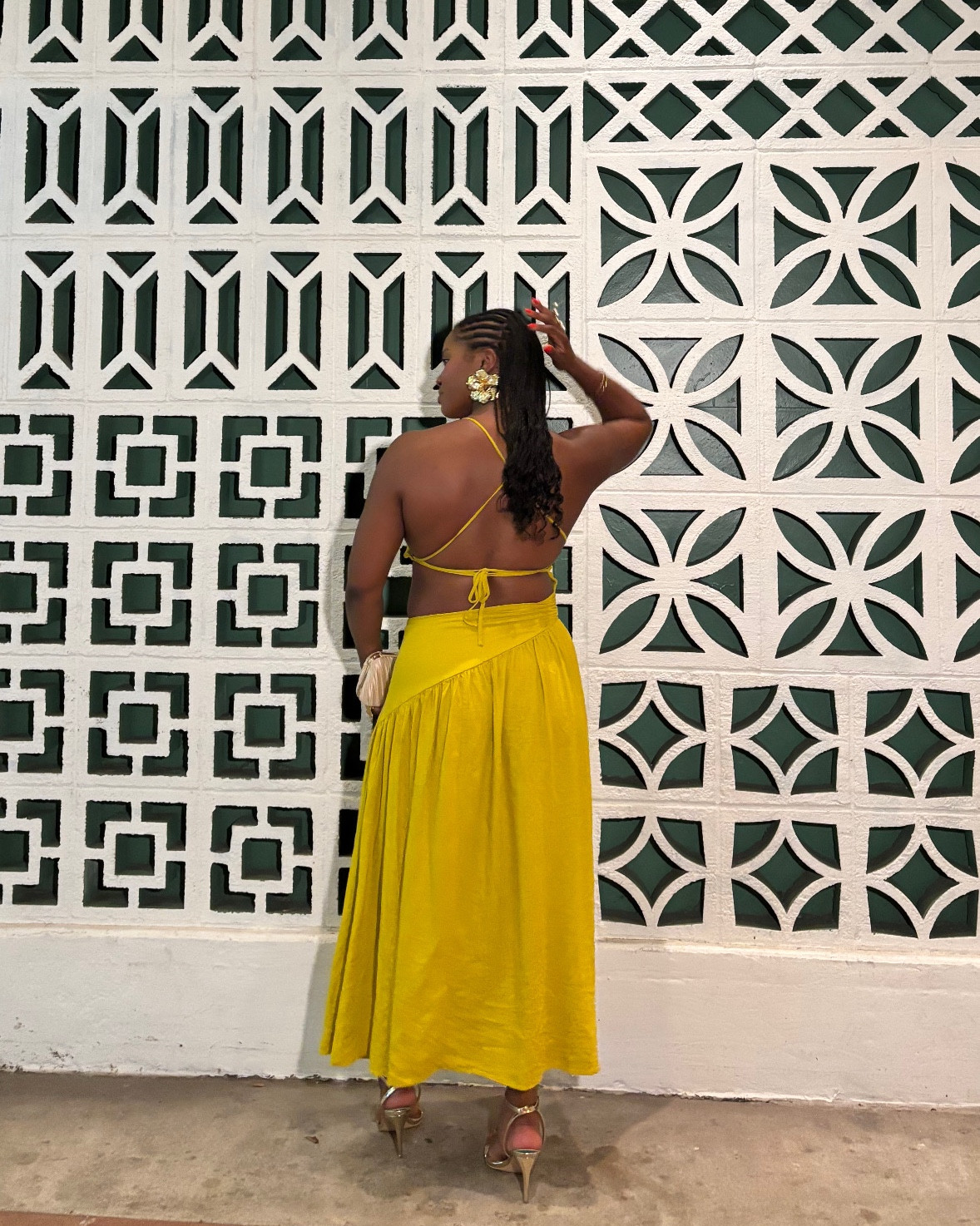 turn heads in this linen stunner 💛

#LTKFindsUnder50 #LTKMidsize #LTKSaleAlert