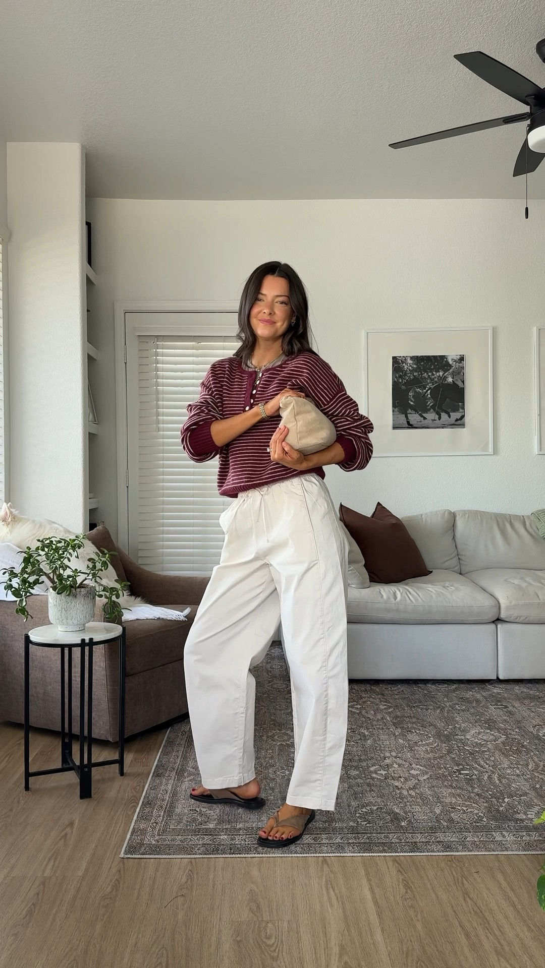 Easy fall transitional outfit! I am 5’7” wearing size XS in the tee and sweater, and XS/25 in the pants (regular length). Code FALLAF stacks for an extra 15% this weekend!