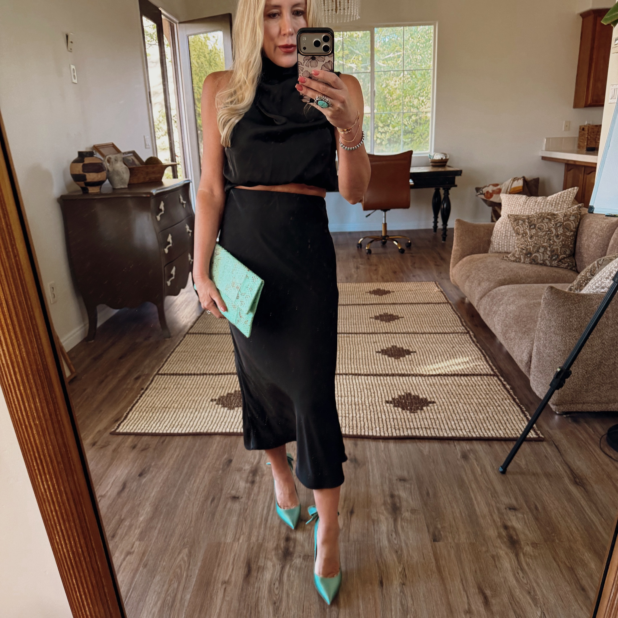 Amazon skirt & top set styled with vintage SJP heels and a vacation find clutch🩵

#LTKootd #LTKWedding