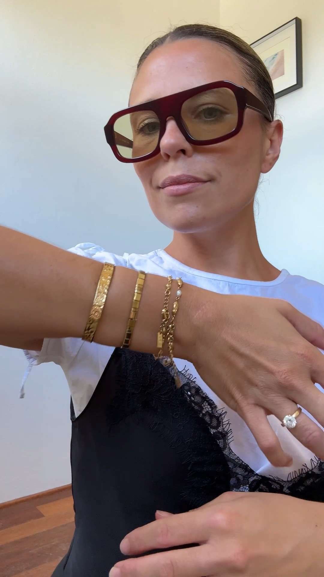 All the layers with dress over a tee and pants! 

Sunglasses are BAULUS
Dress  from Zara

#LTKaustralia