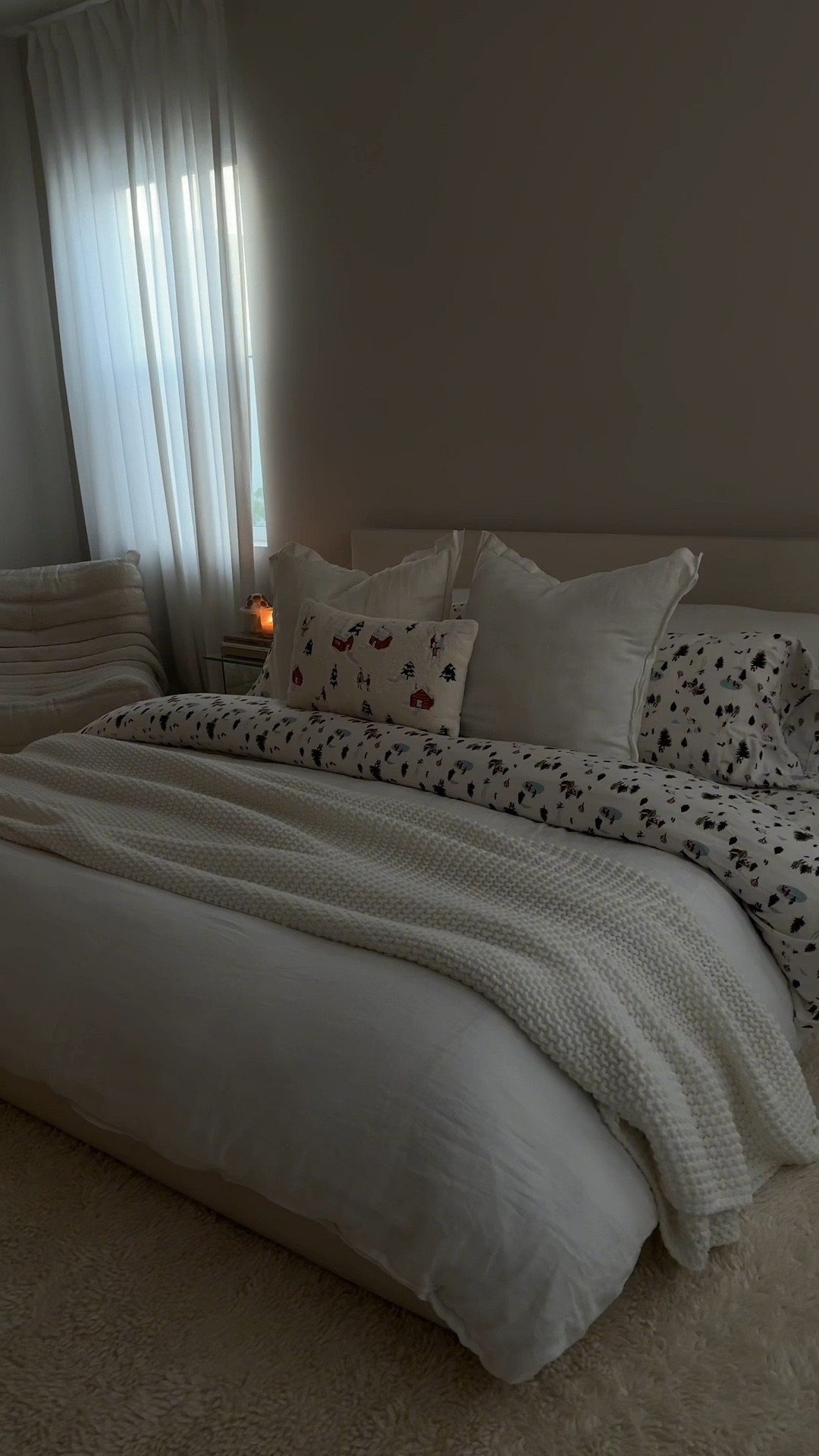 Love changing our bedding for the Christmas season! 🎄It looks and feels so cozy in our bedroom! ✨🧸💭

#LTKhome #LTKHolidaySale #LTKHoliday