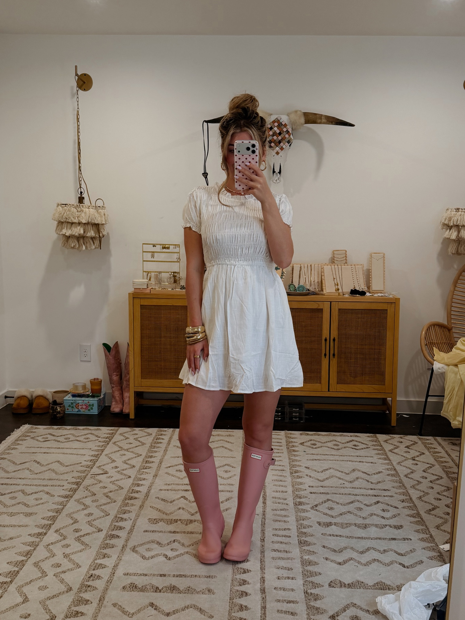 The cutest spring outfit, this dress is such a good staple 


Women’s fashion, casual outfits, ootd, summer outfit, white dress, spring outfits, rain boots, spring fashion, white mini dress, vacation outfit, date night dress  

#LTKMothersDay #LTKgrwm #LTKootd