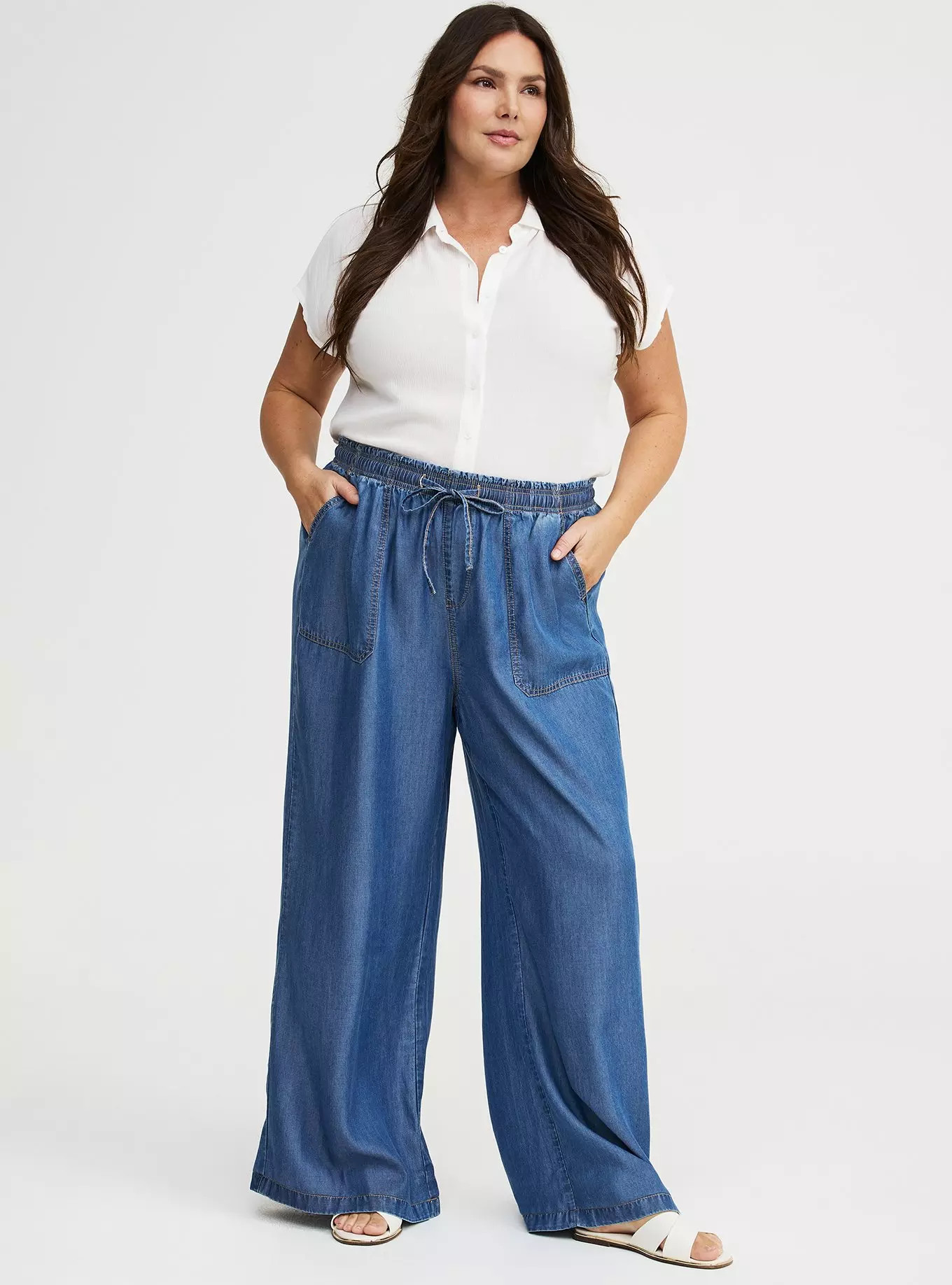 High-Rise Wide-Leg Lightweight Denim Jean | Torrid (US & Canada)