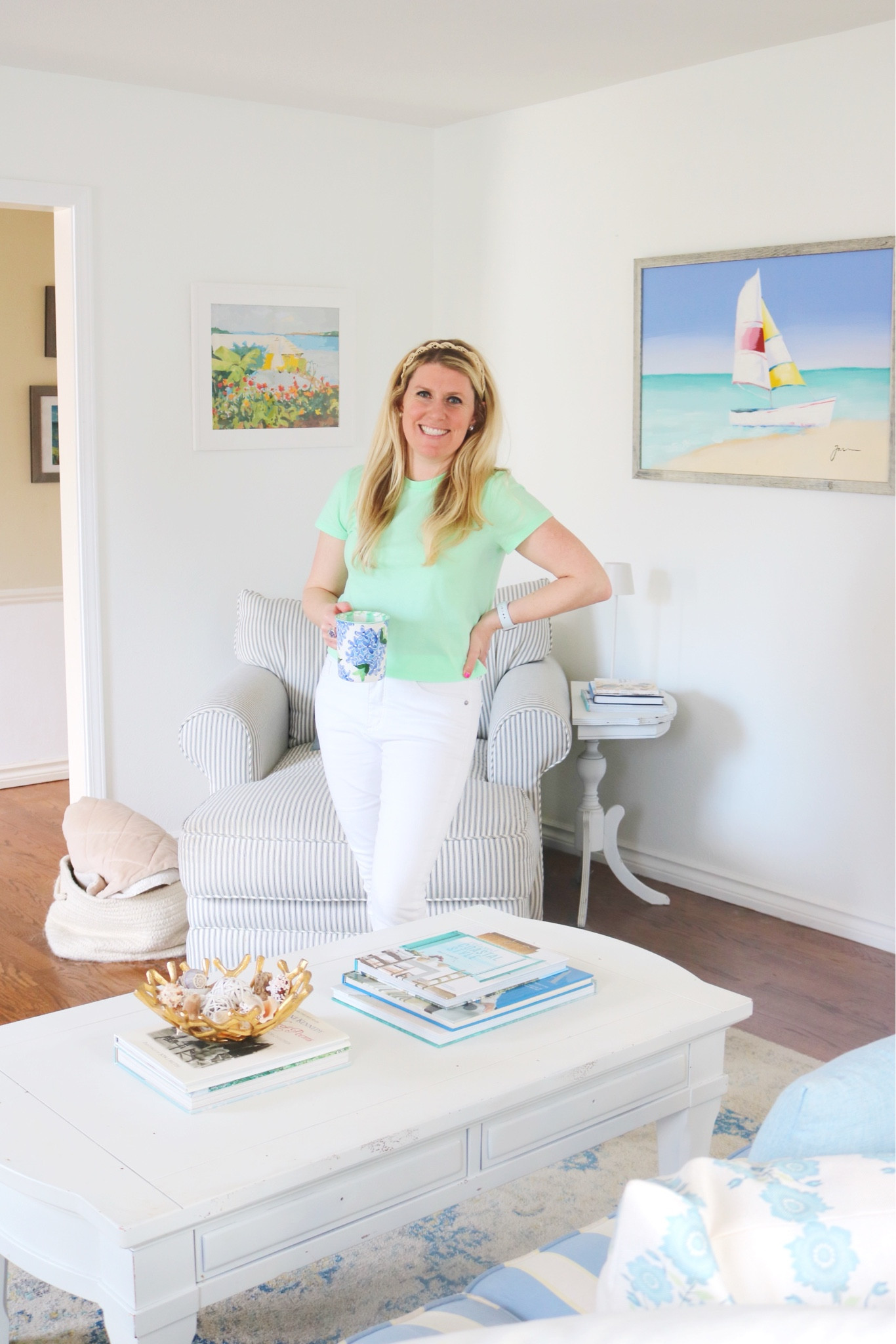 I’m loving these shrunken tees from Target! Picked it up in this coastal green and I can’t get enough! 

Casual style, Target style, tee shirt, coastal style, white denim, spring outfit, summer outfit, preppy 

#LTKsalealert #LTKstyletip #LTKfindsunder50