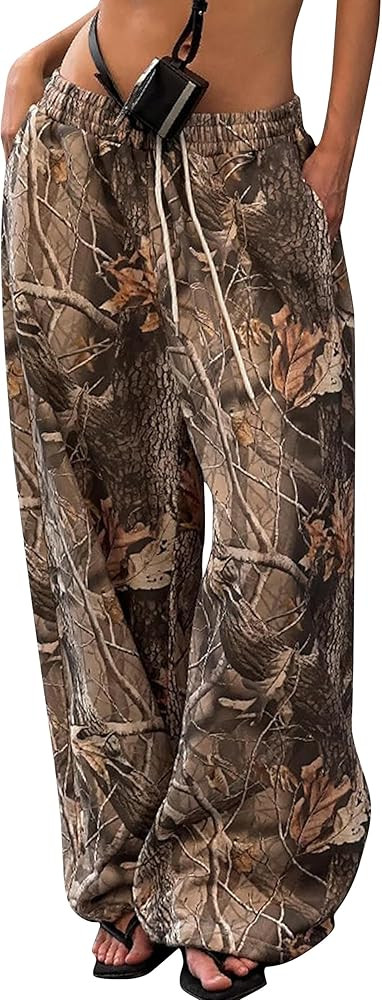 Women Baggy Wide Leg Sweatpants Y2k Loose Camouflage Pants Camo Cargo Pants Joggers with Pockets | Amazon (US)