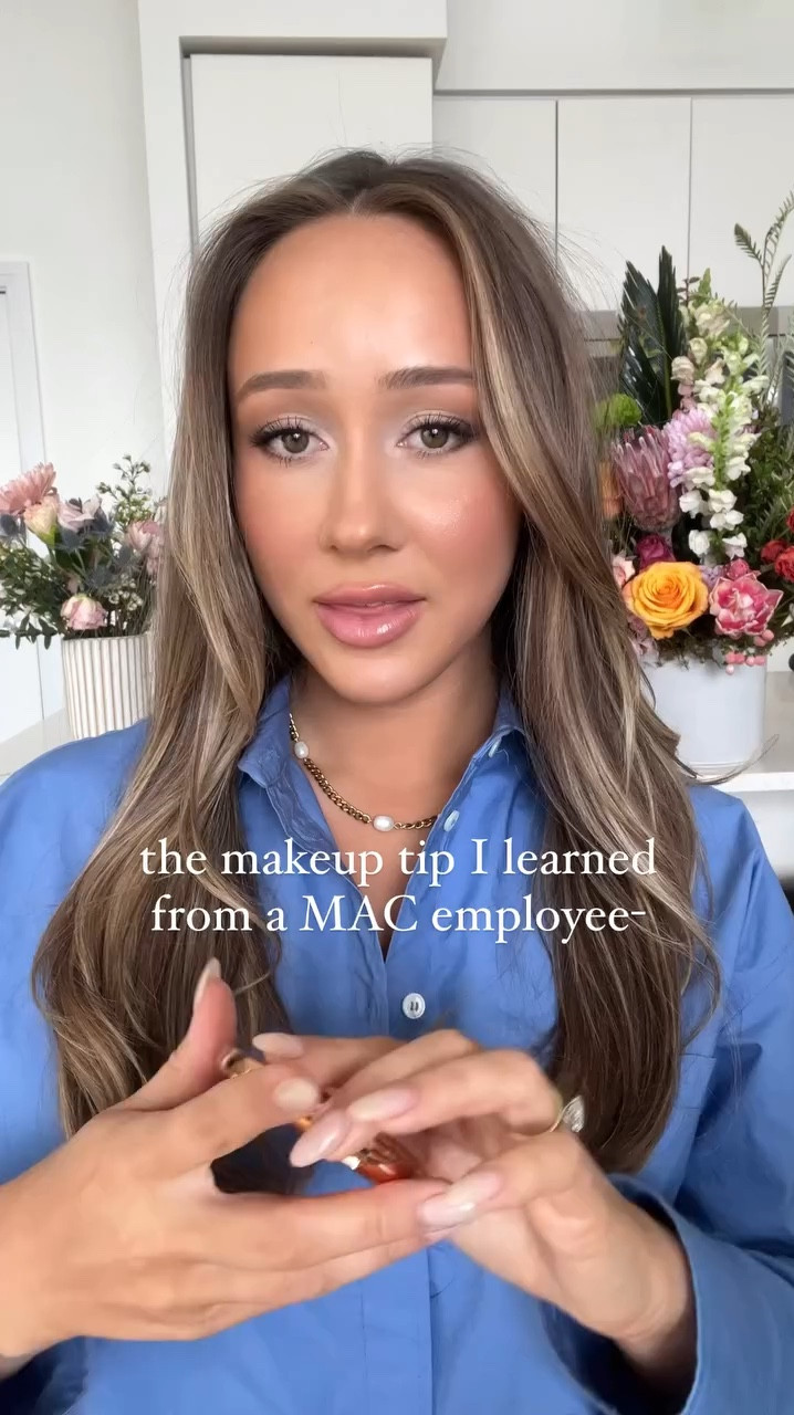 this was such a great makeup tip and I still follow her advice on this years later! @maccosmetics employees really know their stuff 🖤 






















#makeuphack #makeuptip #maccosmetics

#LTKbeauty #LTKstyletip #LTKcanada