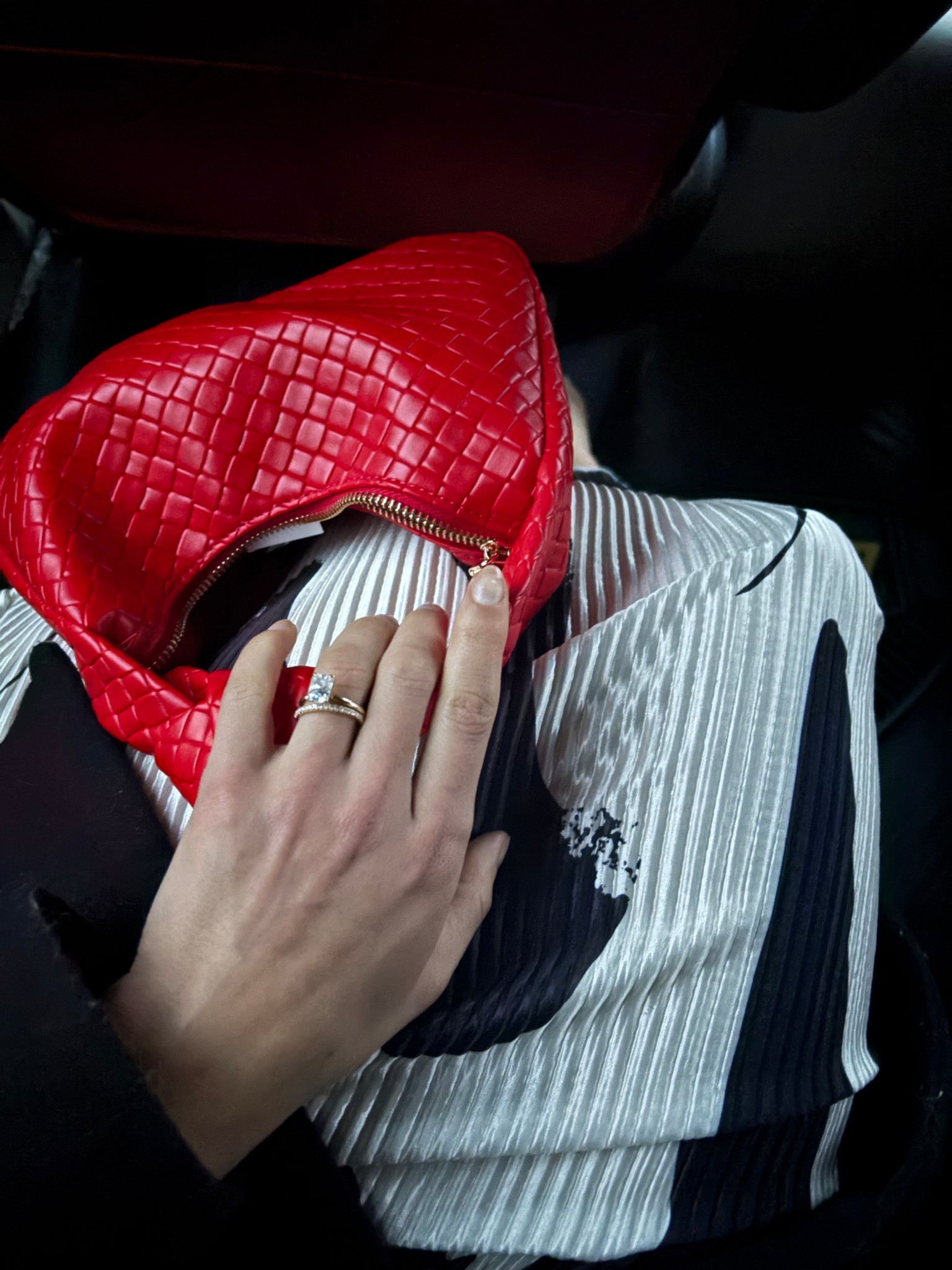 A moment for the red bag 

#LTKcanada #LTKpartywear #LTKsummer