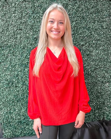 Christmas red top
Holiday outfit 

#LTKCyberweek #LTKHoliday