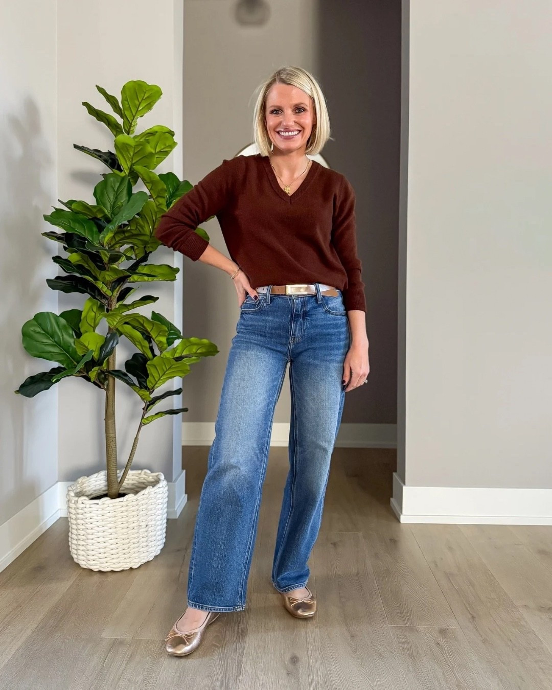 Quince Bella Relaxed Straight-leg jeans 👖 were a top seller for me during November! I love the fit and style of these jeans! I’m wearing a 25/28 inch

#LTKSeasonal #LTKPetite #LTKOver40