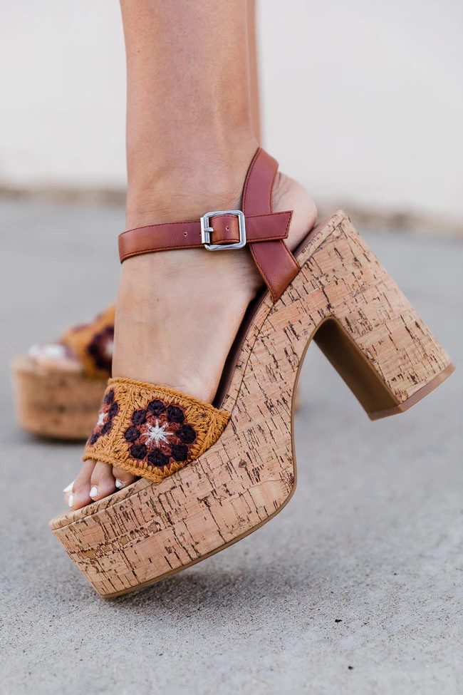 Natalie Tan Crochet Wedge | Pink Lily