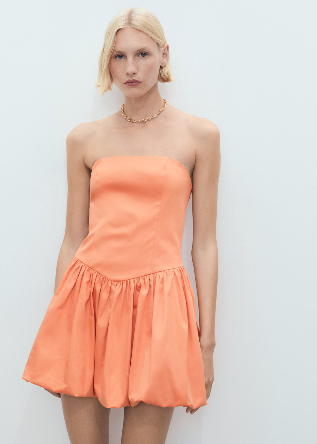 Strapless balloon dress - Women | MANGO USA | Mango (US/MX/AU)