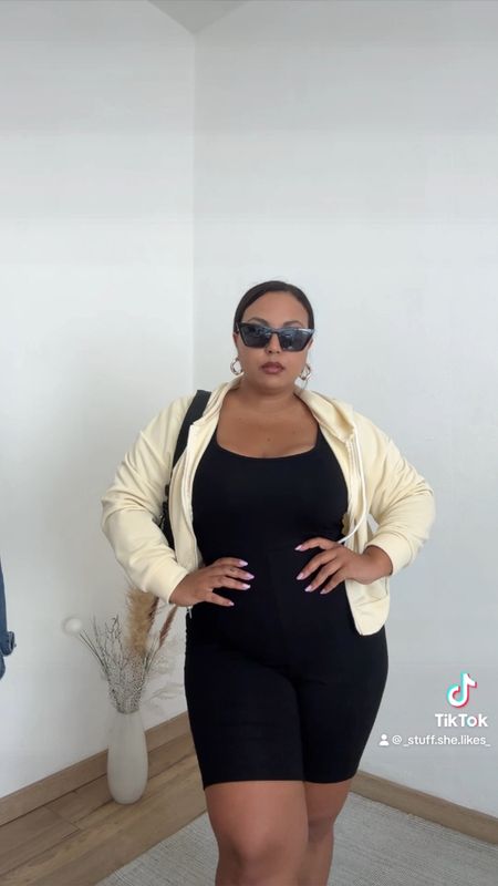 Everyday casual outfit . How to style a romper on a midsize body! Black romper , crop hoodie , sunglasses , all the essentials!
Code S15tiff for 15% off on SHEIN

#casualoutfits #runninerrandslook #everydaylook #blackromper #romper #jumpsuit #curvyfashion

#LTKcurves #LTKeurope #LTKunder50
