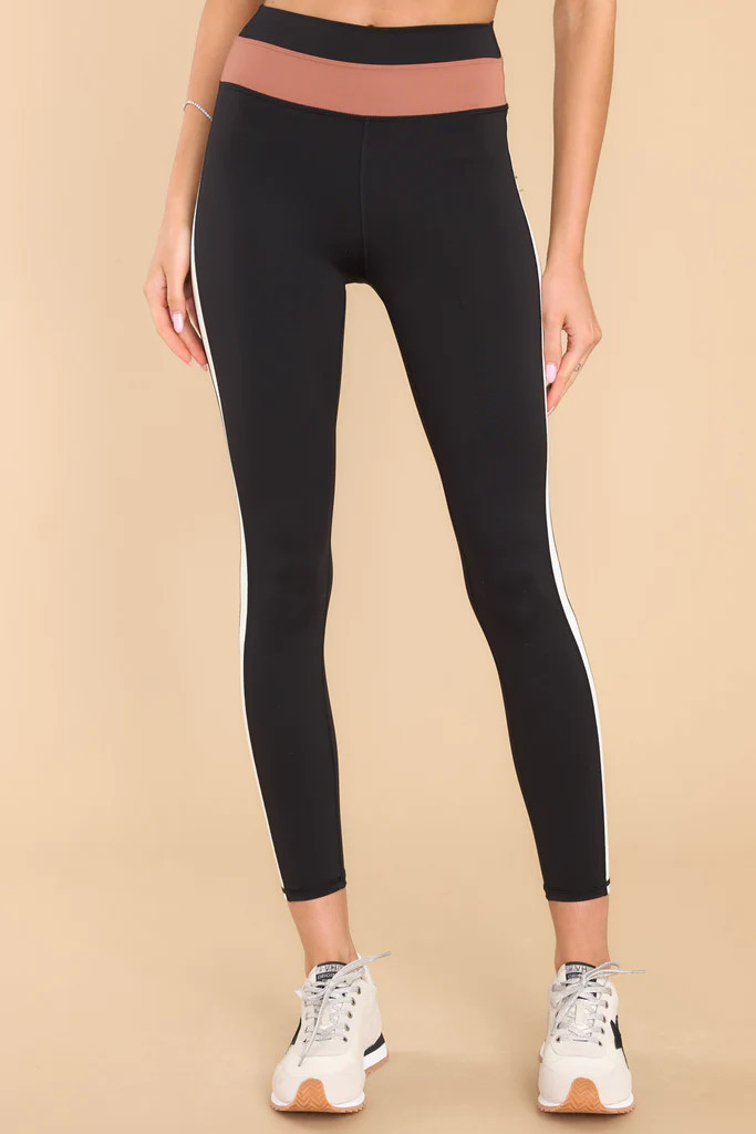 In The Zone Black 7/8 Leggings | Red Dress 