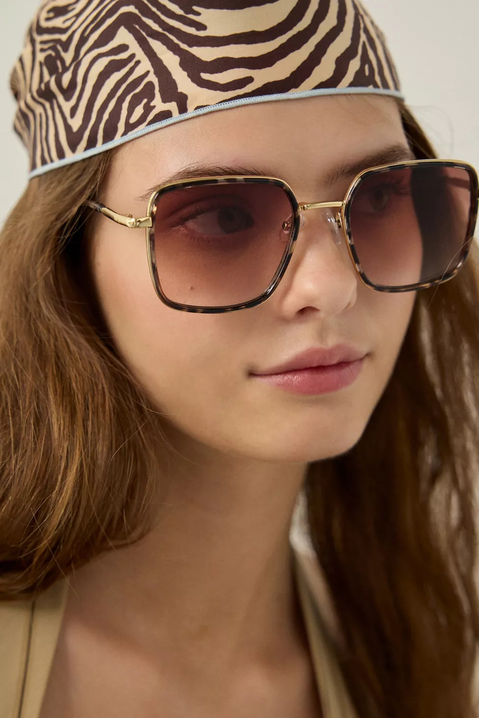 Lana Oversized Rectangle Sunglasses | Urban Outfitters (US and RoW)