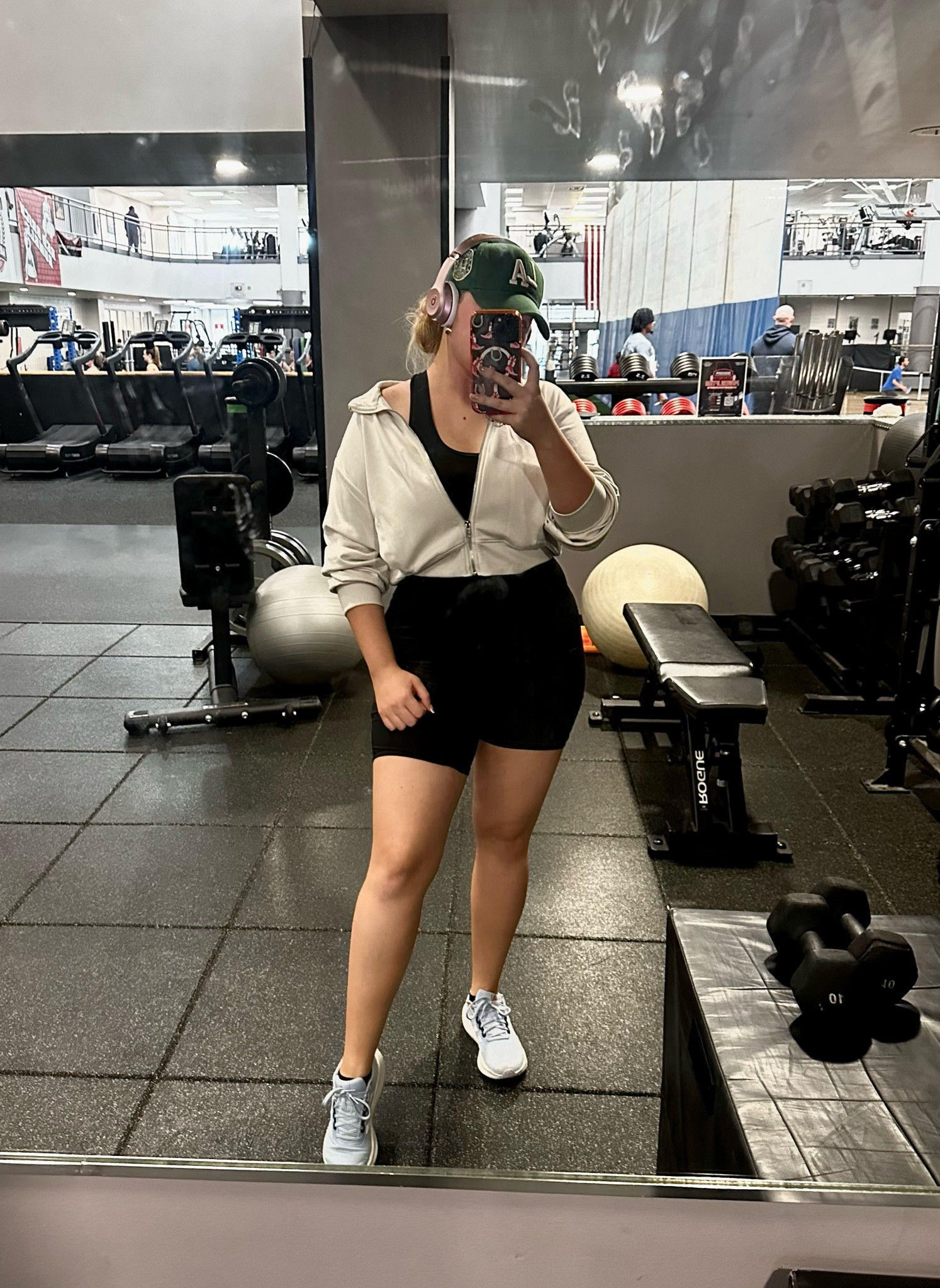 gym basics I loveeee ✨🤍 



jumpsuit, black jumpsuit, black one piece, one piece jumpsuit; zip up jacket, gym outfit, gym fit 

#LTKFindsUnder50 #LTKFitness #LTKActive