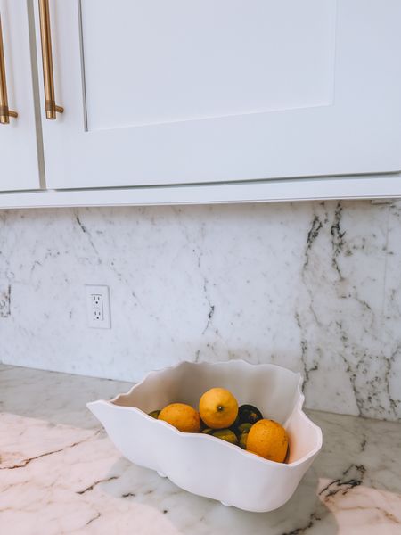 The large bowl from Amazon is so beautiful 😍😍😍 perfect for entryway table or coffee table too 