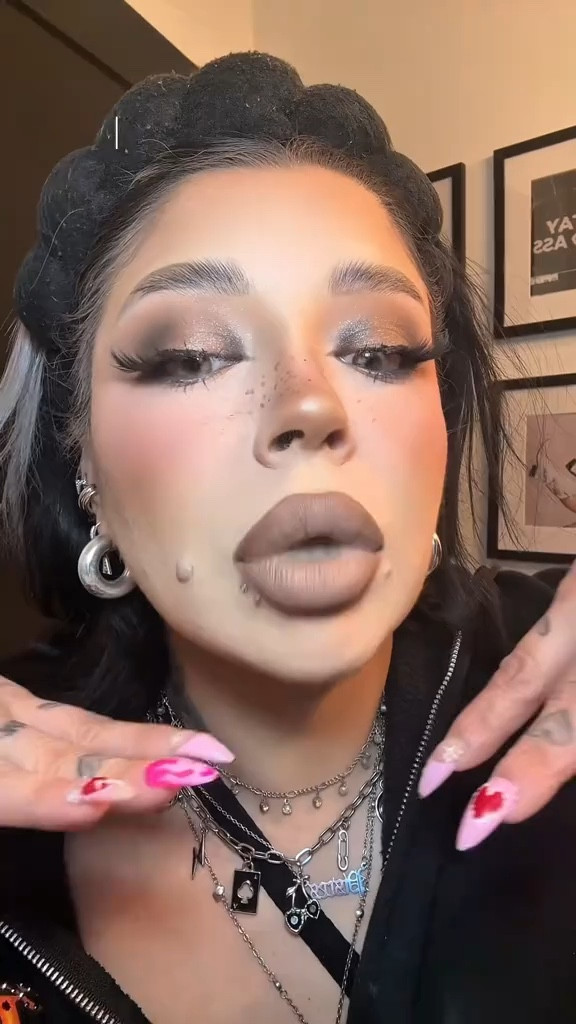 base makeup routine ★

#LTKFindsUnder50 #LTKStyleTip #LTKBeauty