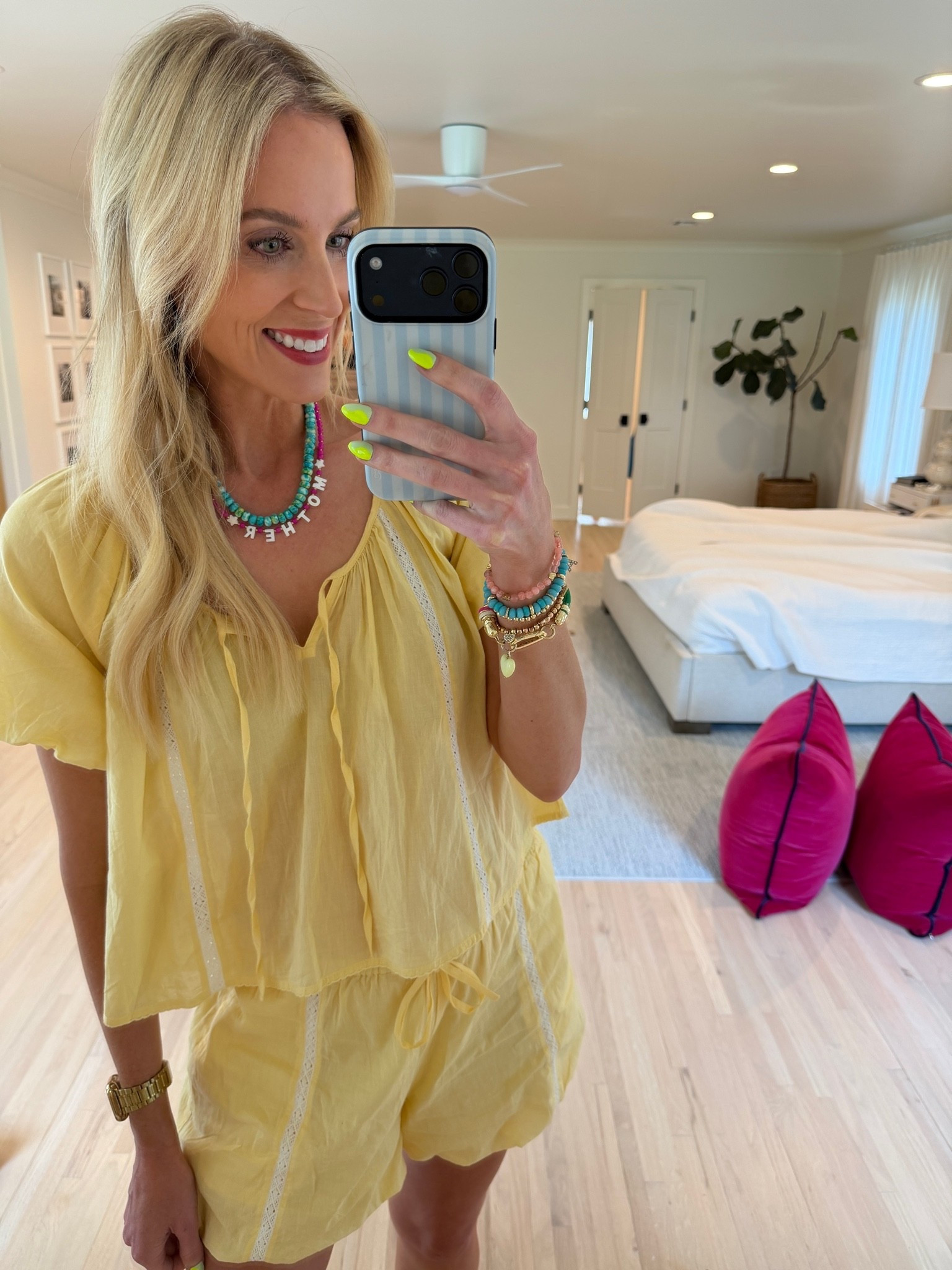 The cutest butter yellow set