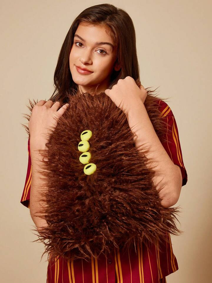 HARRY POTTER X SHEIN 3D Eyes Detail Long Hair Shaped Plush Pillow | SHEIN