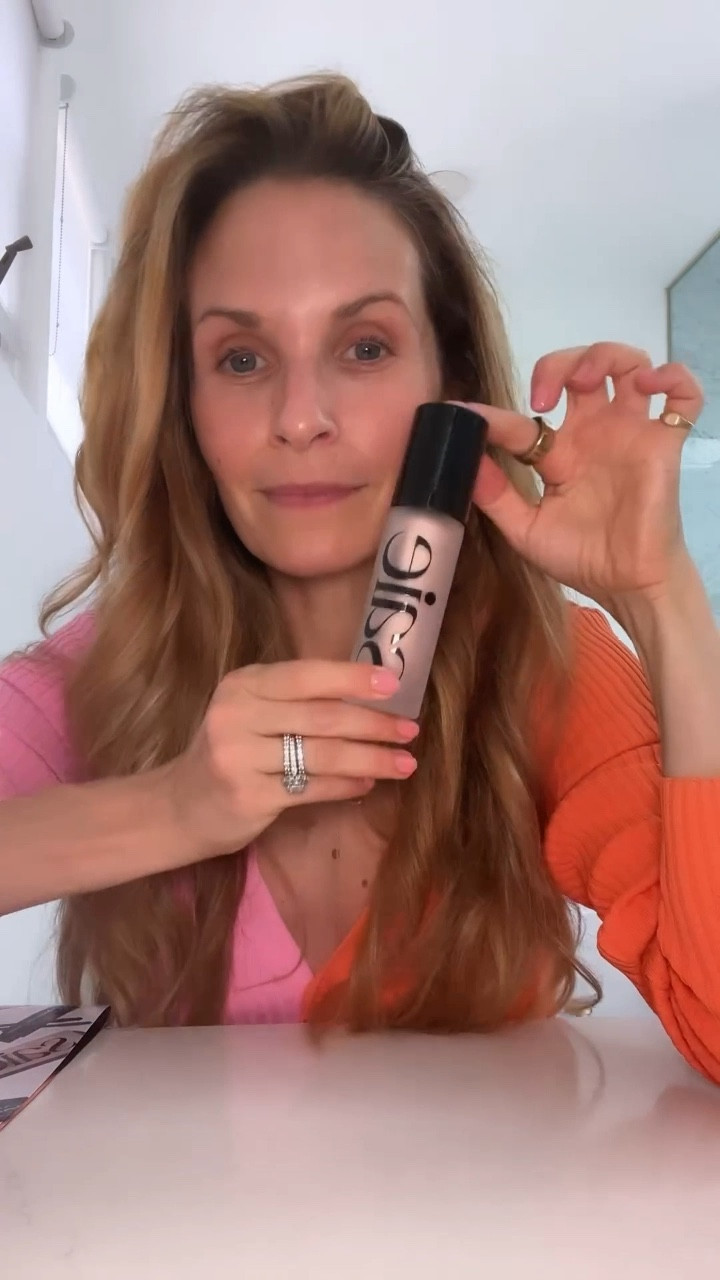 Your summer glow up has arrived 💗 Saie Beauty’s new Rose Glow Super Gel is the glowiest addition to your makeup routine. I layered it with Saie Slip Tint then followed their suggestions for a perfect summer look. All the products and shades below:
Rose Glow Super Gel
Slip Tint in Two
Radiant Concealer in 3
Dew Blush in Baby
Glow Sculpt in Bronzeglow
Mascara 101 in Black
Glossybounce in Kiss 💋


#LTKBeauty #LTKSeasonal #LTKVideo