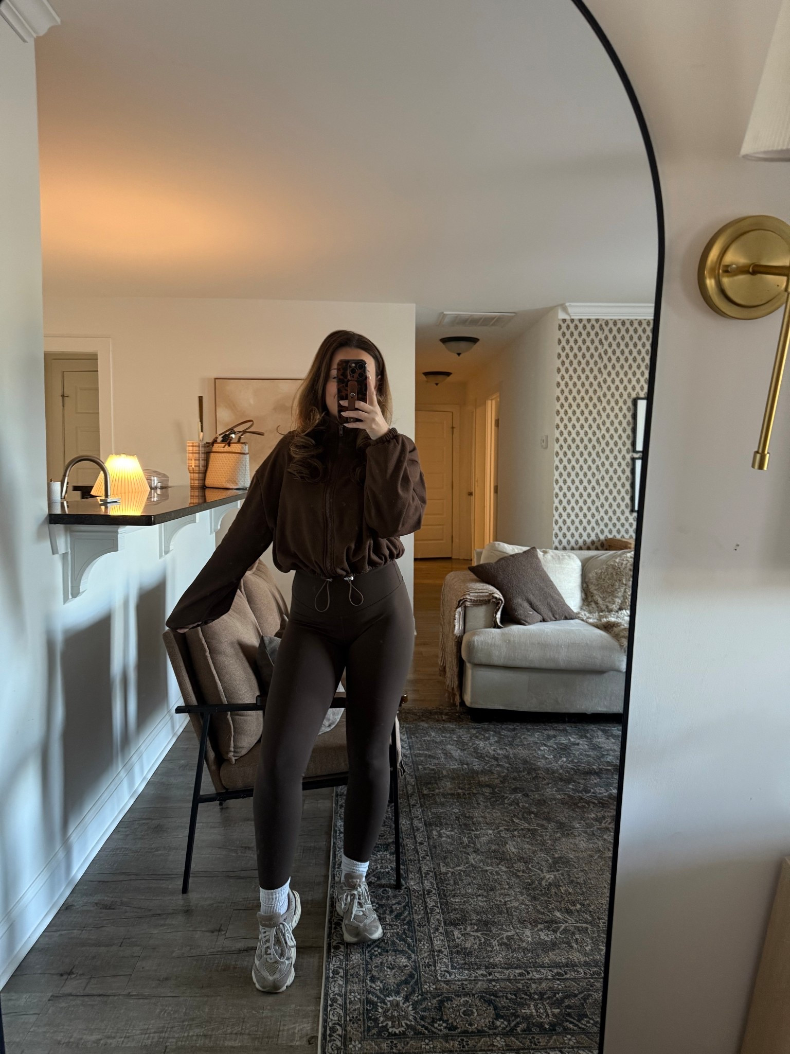 Monochromatic fits >> 🤎