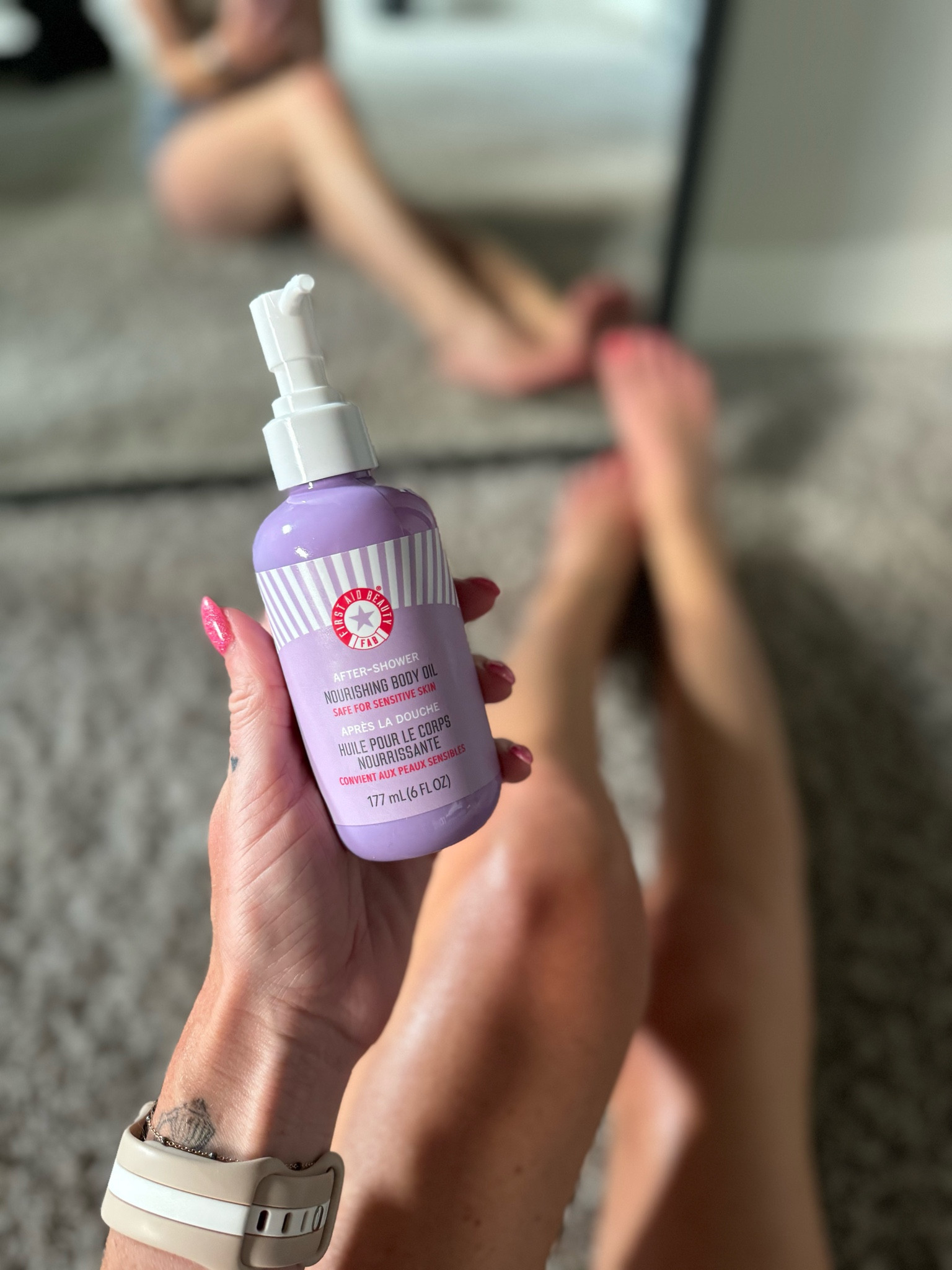 First aid beauty after shower body oil smells amazing and leaves skin feeling SO moisturized — holy grail product for soft skin this fall!