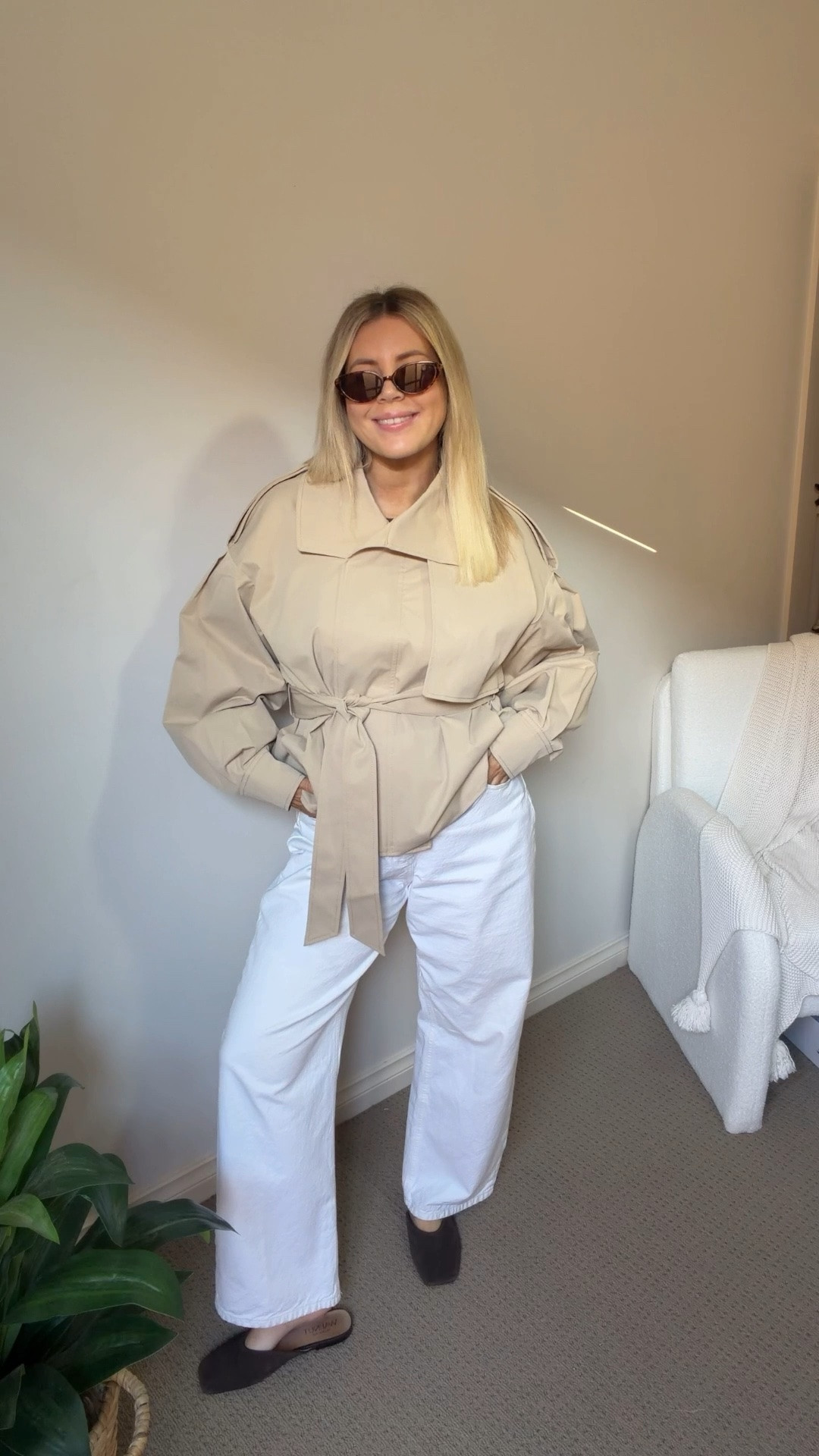 Teacher OOTD 🤎
My fave cropped trench + all the neutrals today ✨

I wear a 10 in the trench, size small in the long sleeve & a 31 in the jeans
*Limited sizes in this trench so I have linked some alternatives!

#LTKaustralia #LTKstyletip #LTKautumn