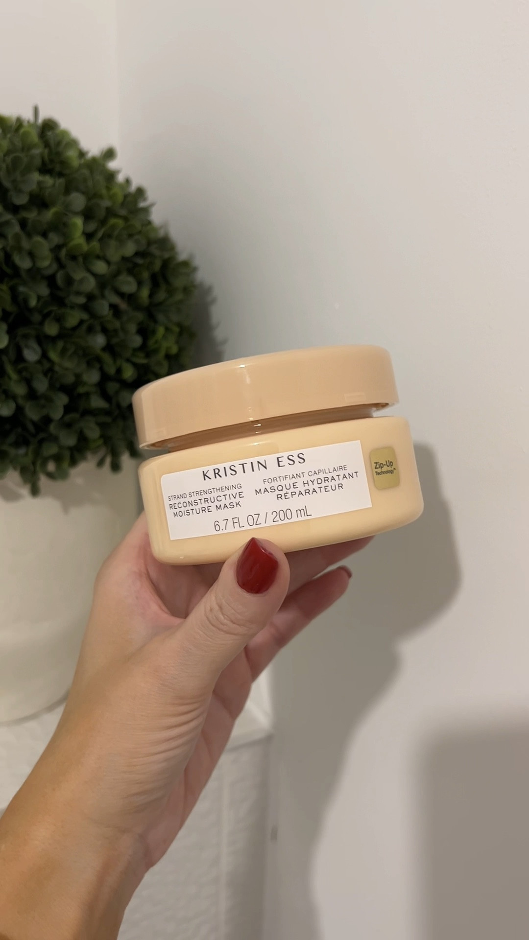 I’ve been really enjoying the Kristen Ess range. Hair is feeling so healthy & soft. Currently on sale at Boots. Linked below  

#haircare #goodhair #hairrecommendations #hairtips #kristeness #shampoo #conditioner #hairmask #healthyhair #boots 




#LTKstyletip #LTKfindsunder50 #LTKbeauty