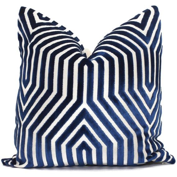 Decorative Pillow Cover in Schumacher Bleu Vanderbilt Velvet - Etsy | Etsy (US)