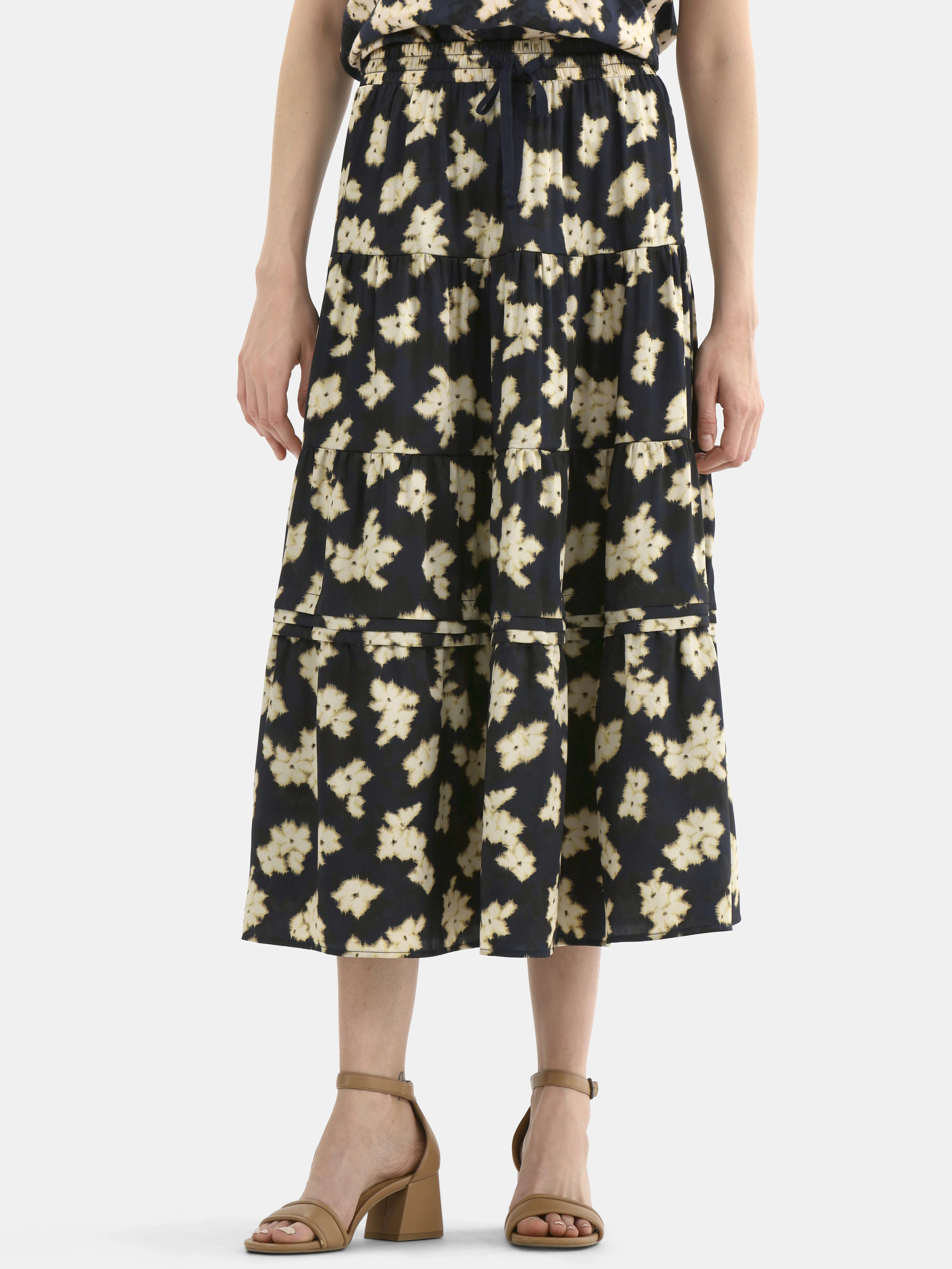 Time and Tru Women's Print Tiered Pull On Midi Skirt, Sizes XS-XXXL | Walmart (US)