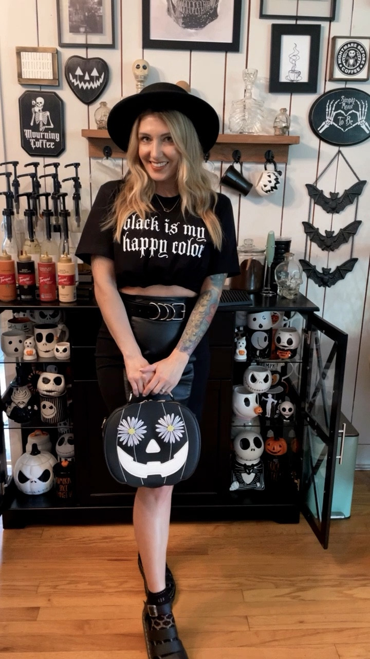 Shirt & purse were purchased off of instagram follow @thisisemilythestrange for more details!!! 🖤🖤🖤

#LTKFindsUnder100 #LTKVideo #LTKStyleTip