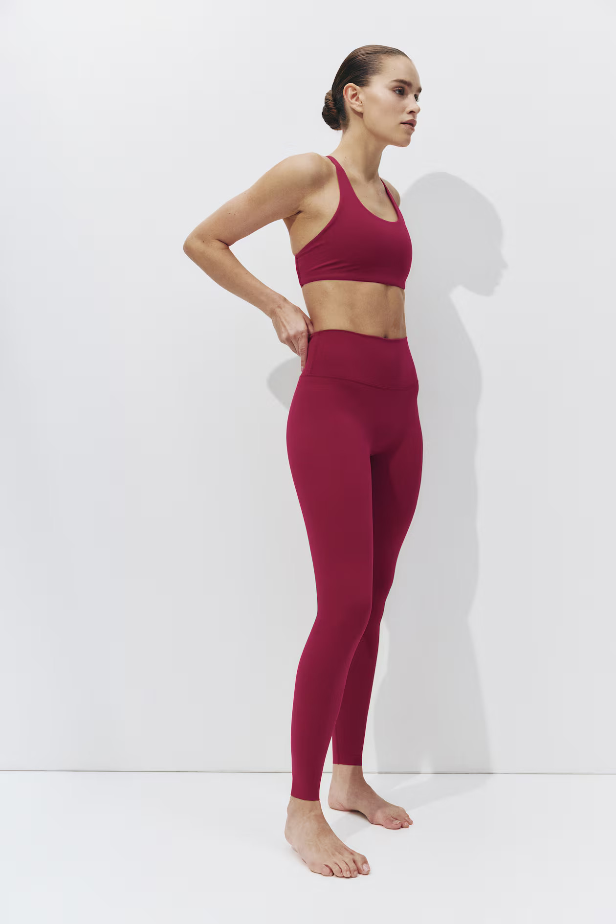 SculptMove™ High-Waist Leggings | H&M (US + CA)