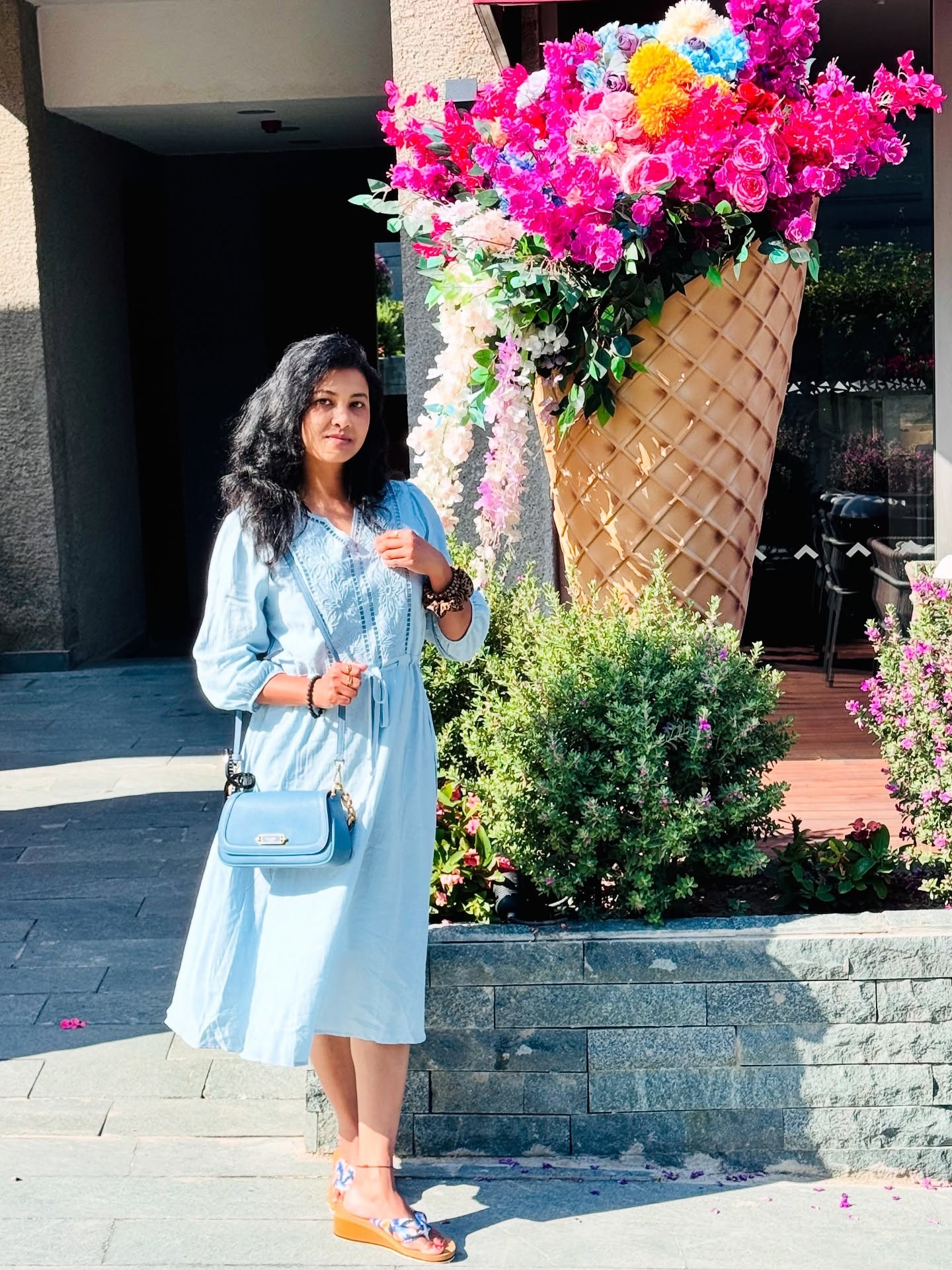 💙🎀 She Rises and she Glows 

Bag @katespadeny 
Dress @yesstyle use code : PAMSSTATION

Linked - https://www.shopltk.com/explore/PamDsouza
Youtube - https://www.youtube.com/c/PamDSouza?sub_confirmation=1

Instagram - https://www.instagram.com/justchillwithpam
