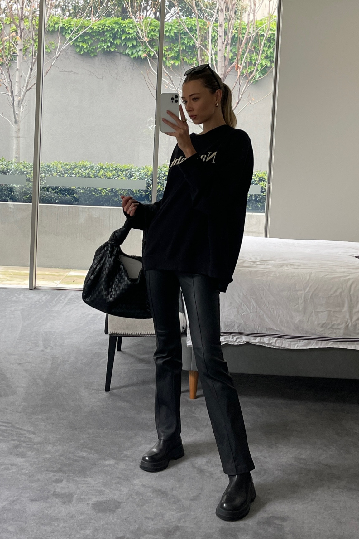 My model inspired winter street look 

#modelstreetstle #elevatedstreetstyle 