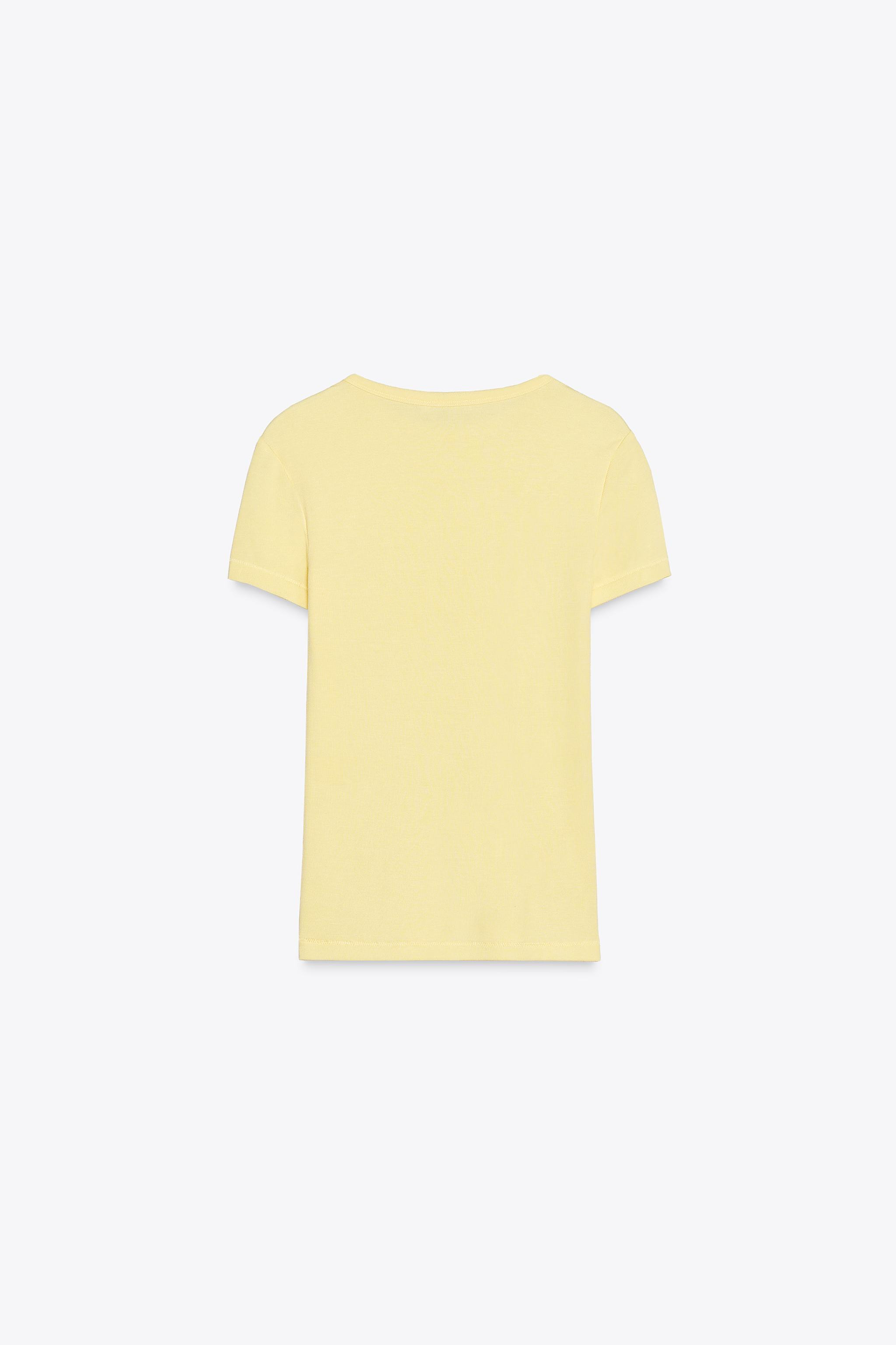 SLIM FIT - ROUND NECK - NORMAL LENGTH - SHORT SLEEVET-shirt made with a viscose blend. Round neck... | Zara UK